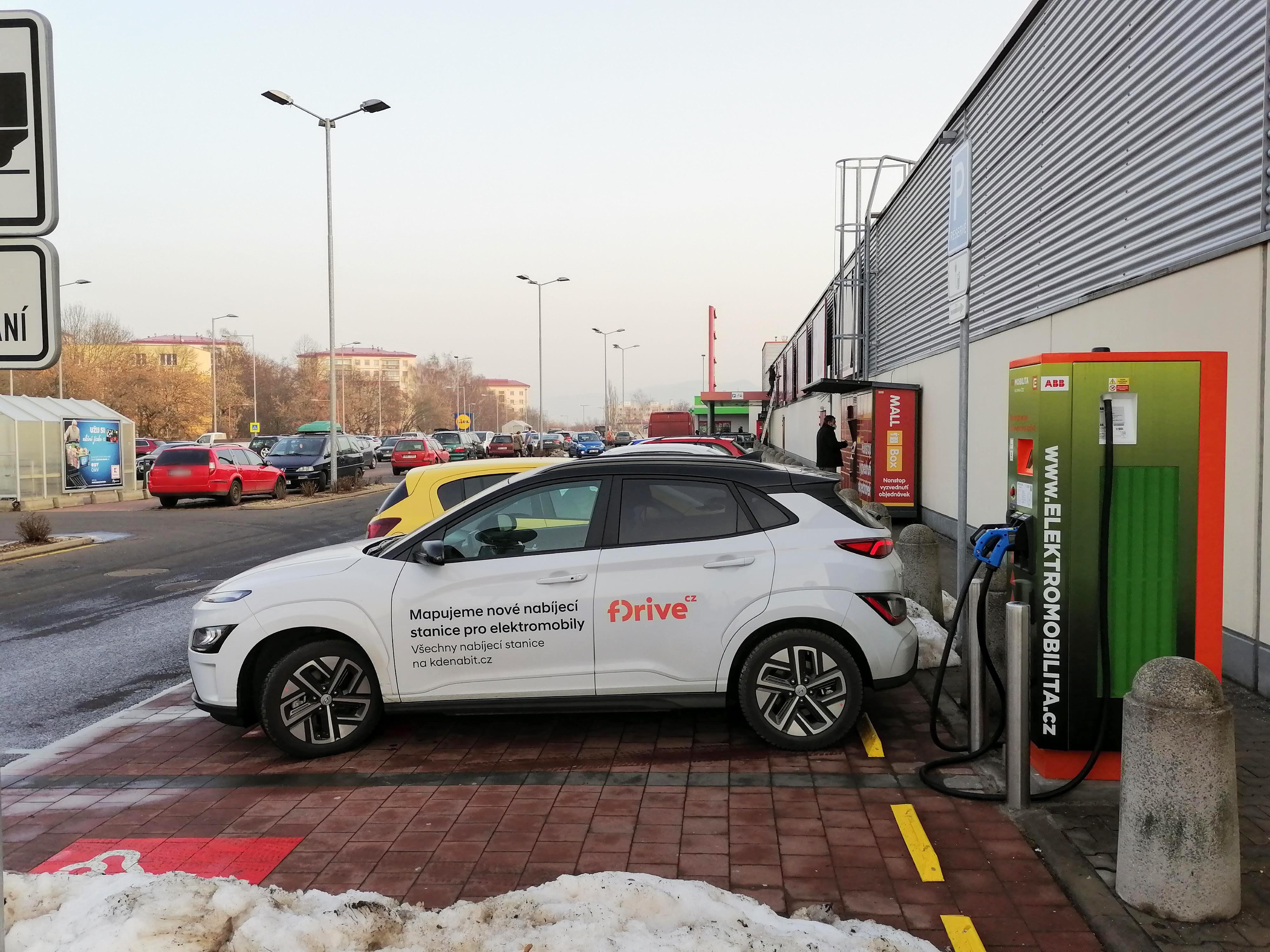 Nabíjecí stanice ČEZ