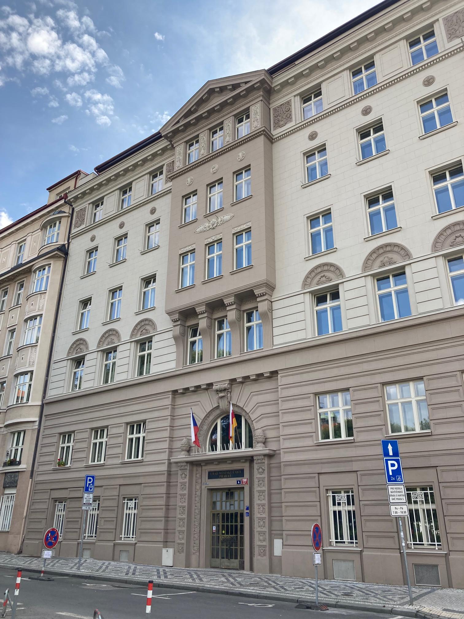 Úřad městské části Praha 5 foto 5