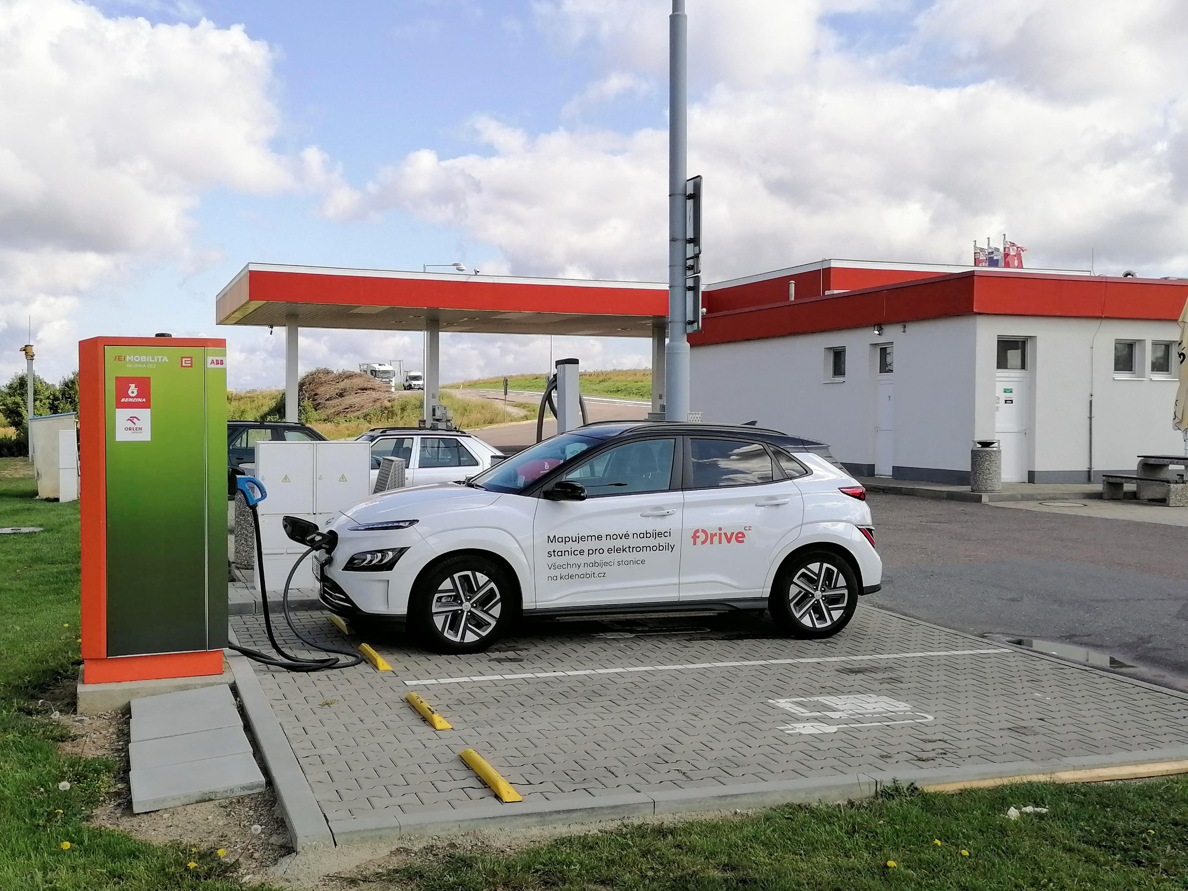 Nabíjecí stanice ČEZ foto 2