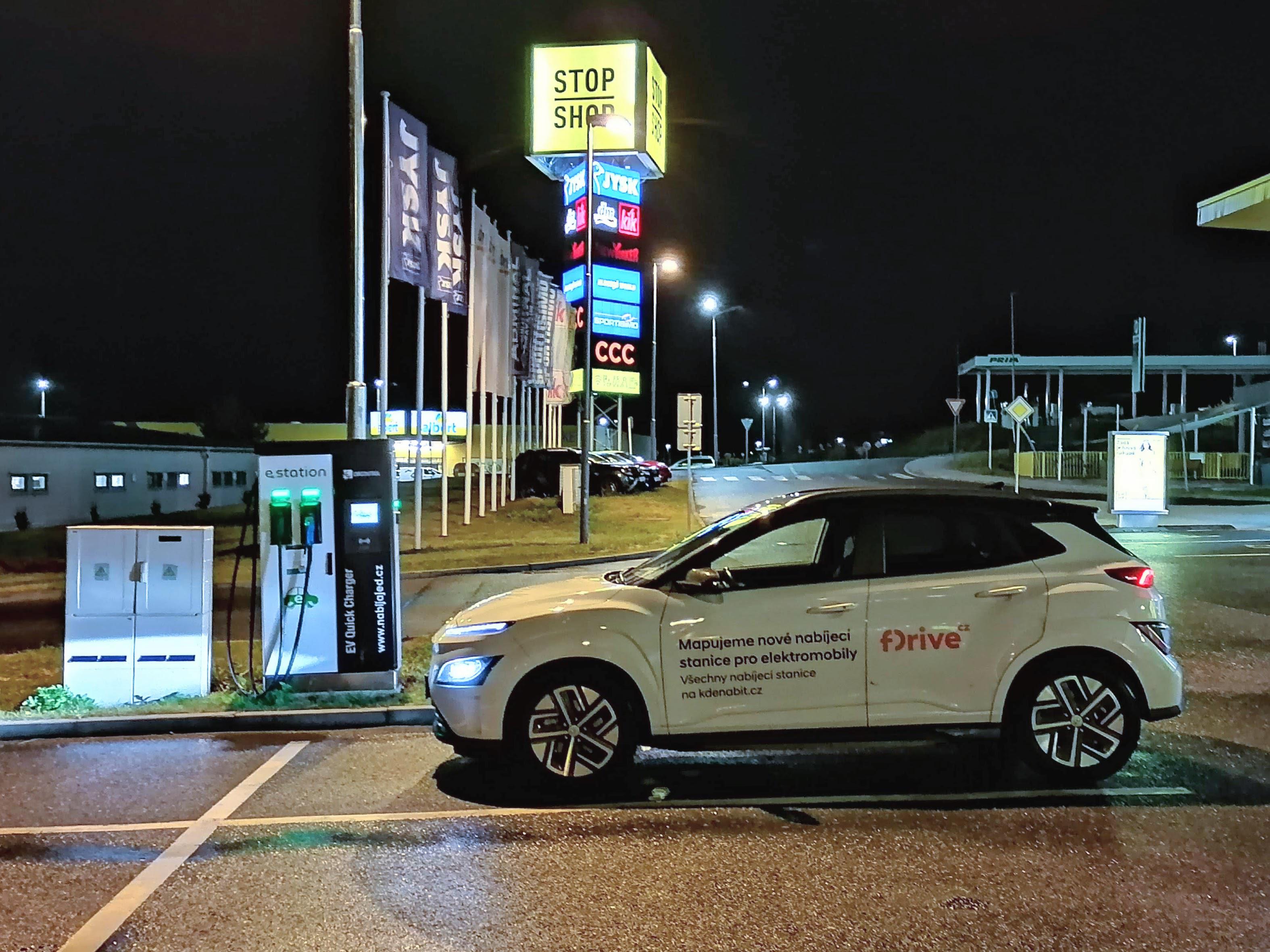 Nabíjecí stanice e-station