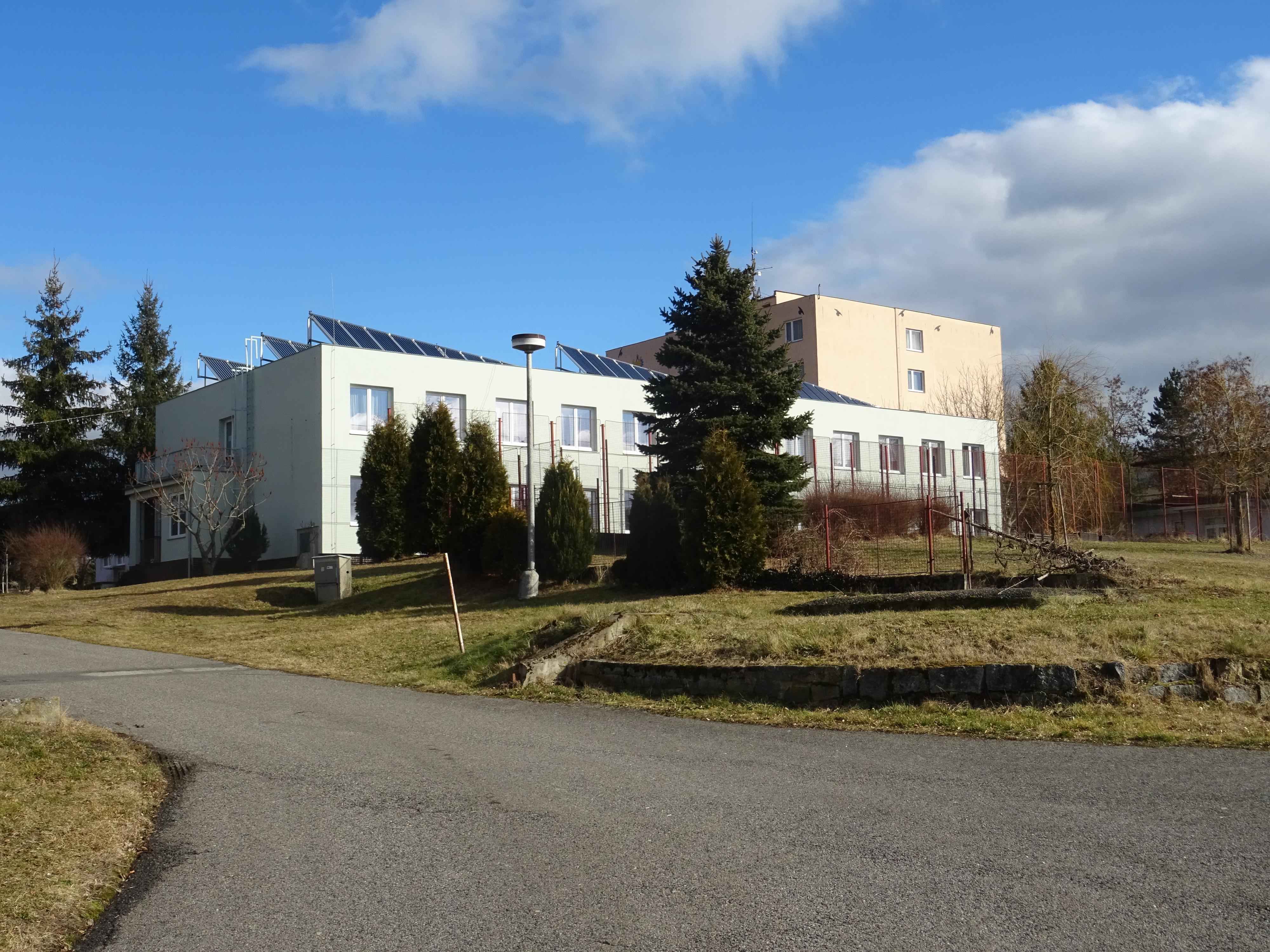 Ubytování pro studenty - SOŠ a SOU, Hněvkovice 865 foto 3