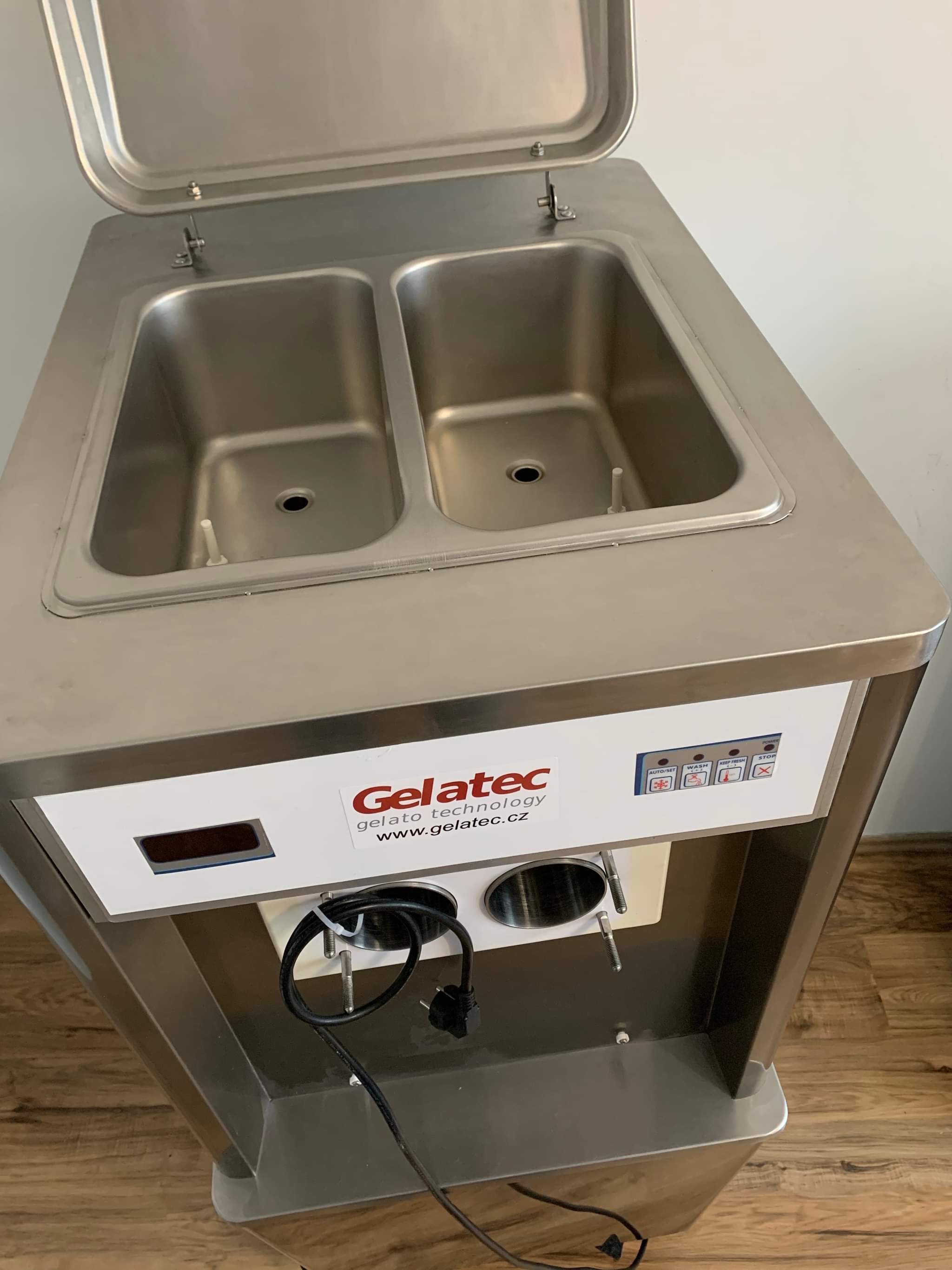 Gelatec - pronájem zmrzlinových strojů foto 3