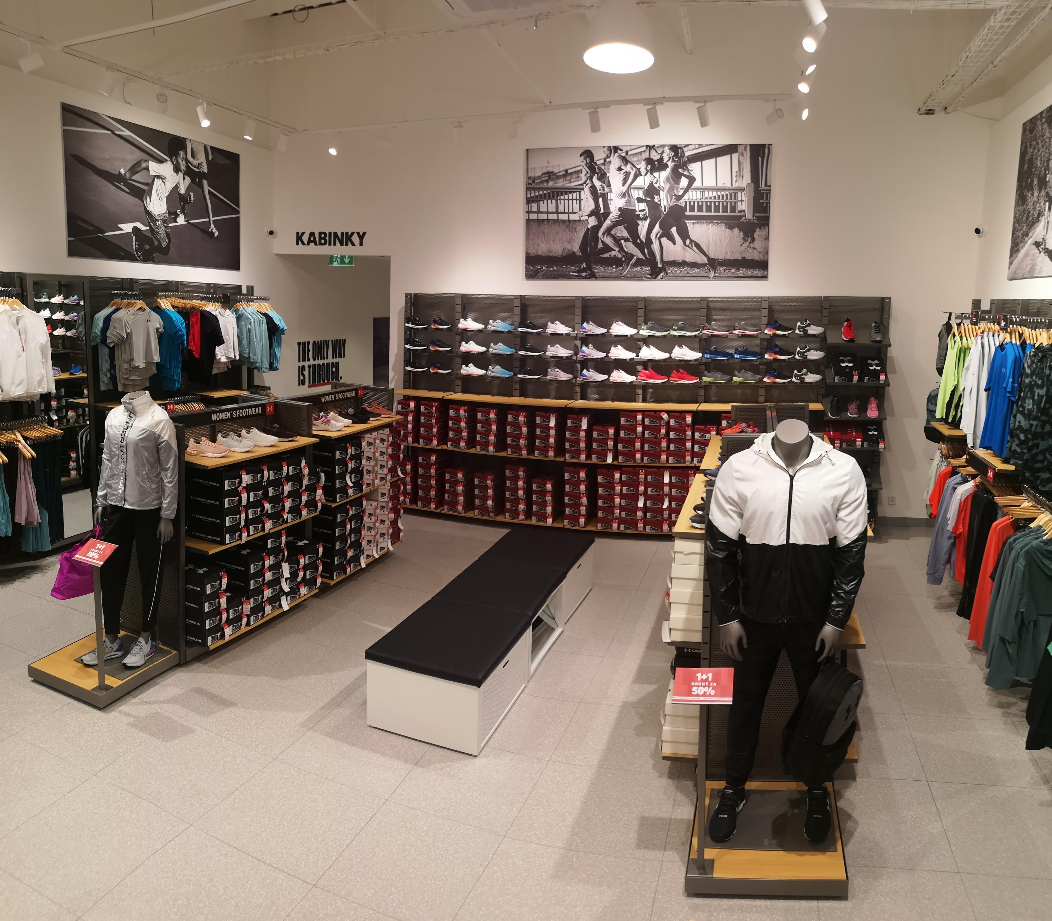 Under Armour Factory House foto 2