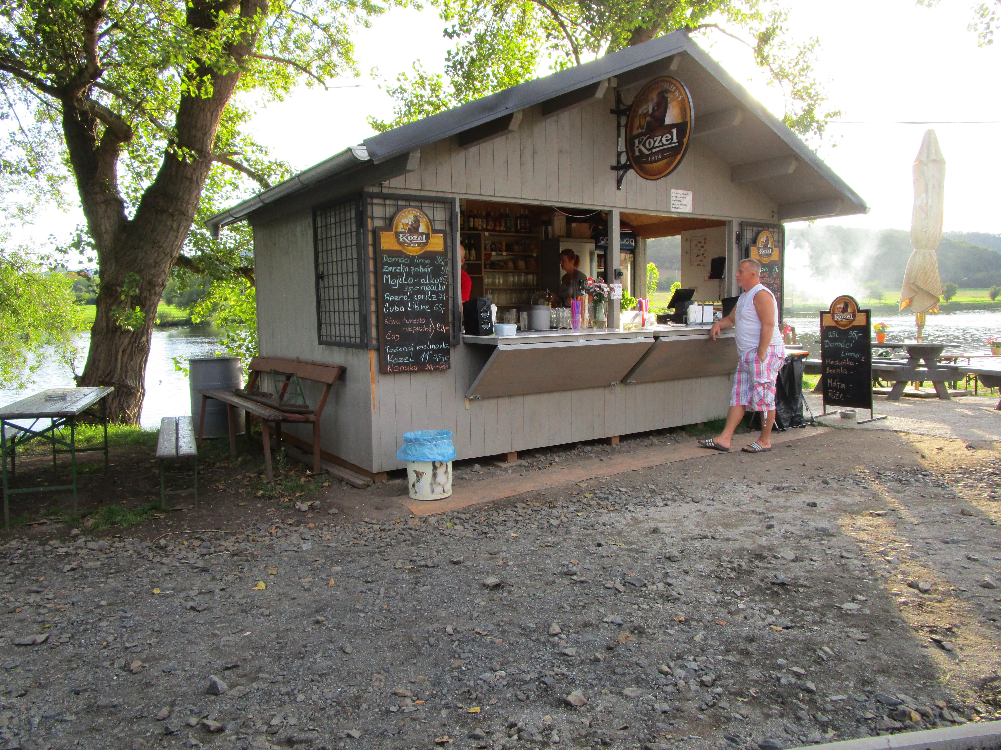 Občerstvení U Přívozu foto 4