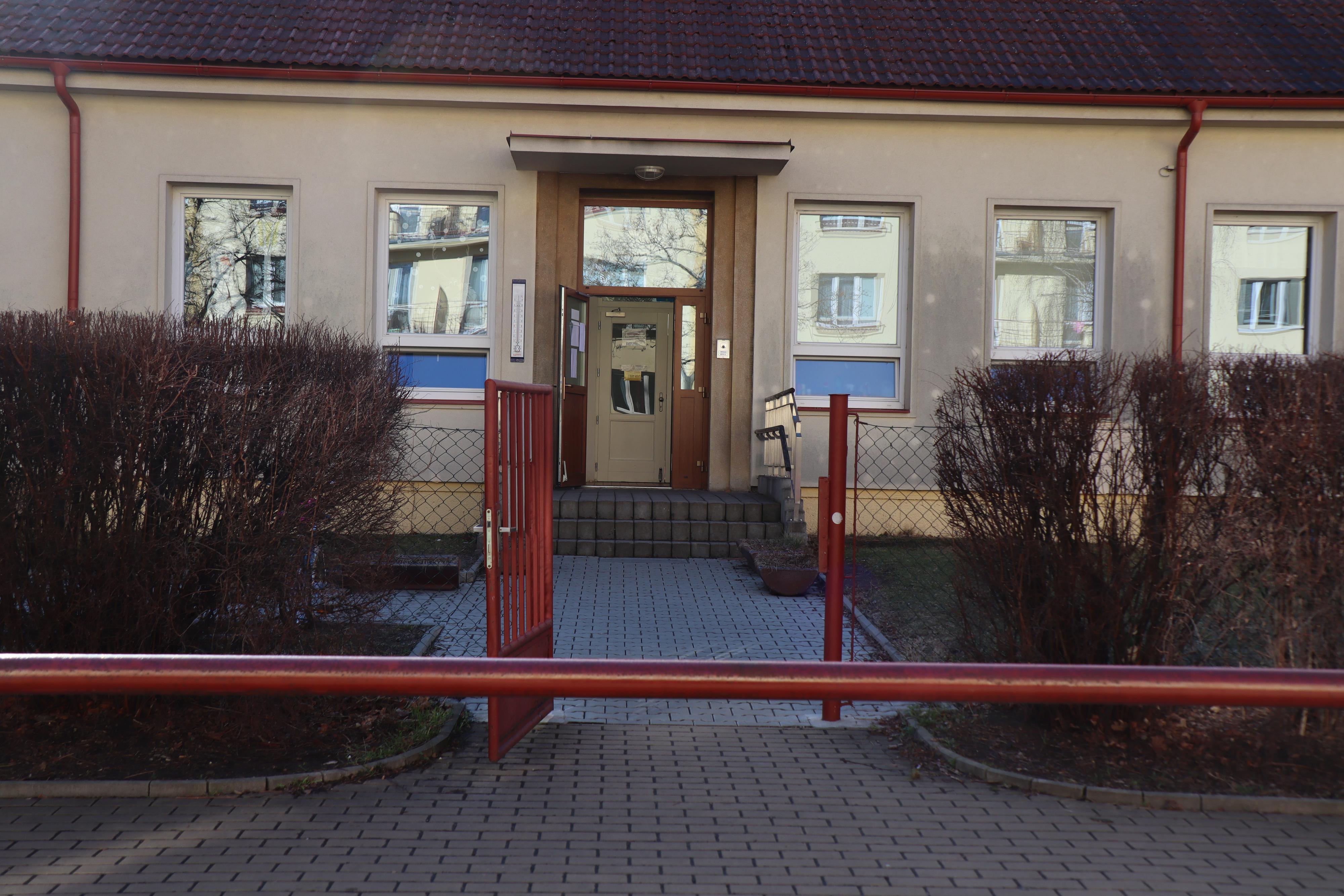 MŠ Pardubice, Benešovo náměstí foto 3