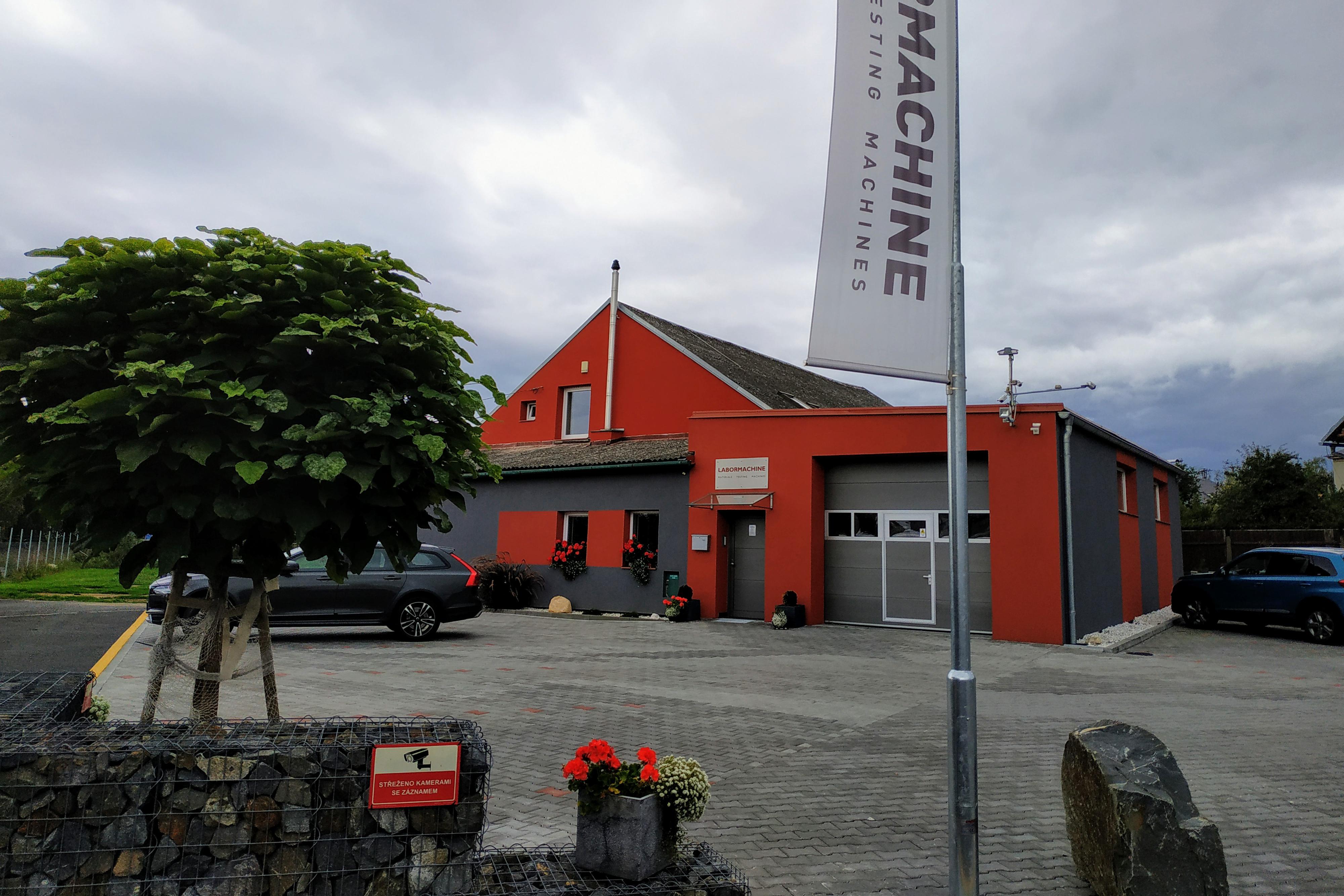 LABOR machine, s.r.o.