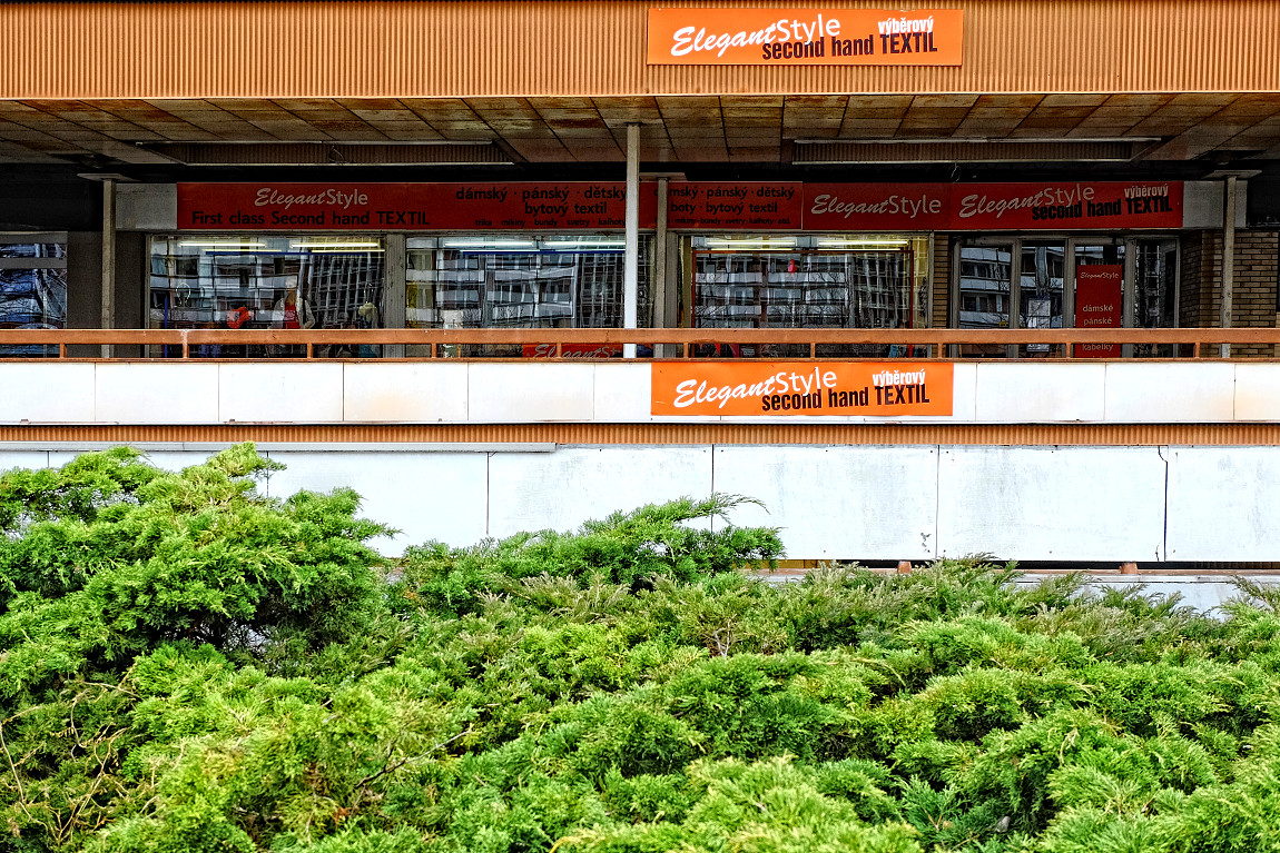 Second hand Elegant foto 2