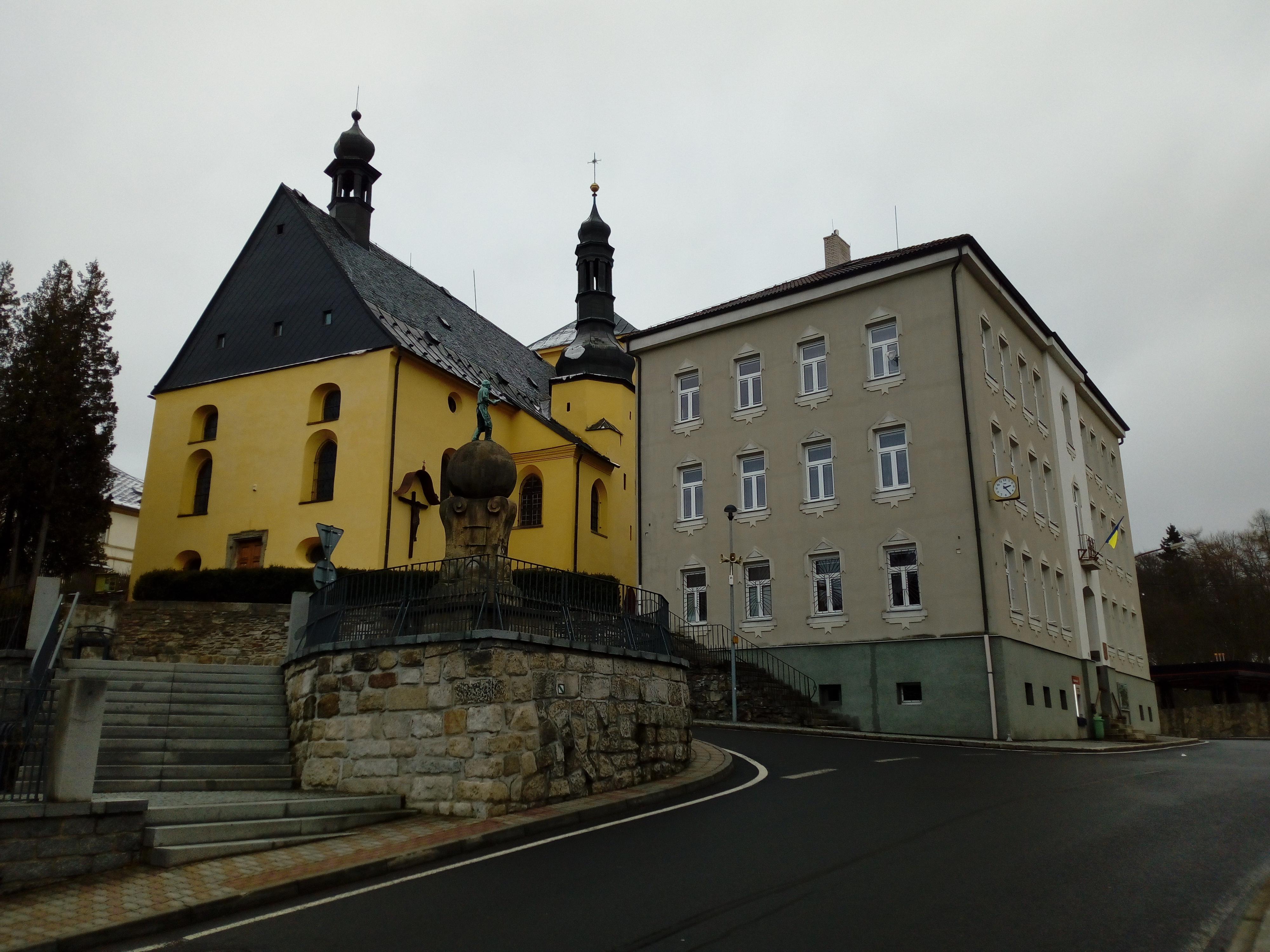 Luby - městský úřad foto 3