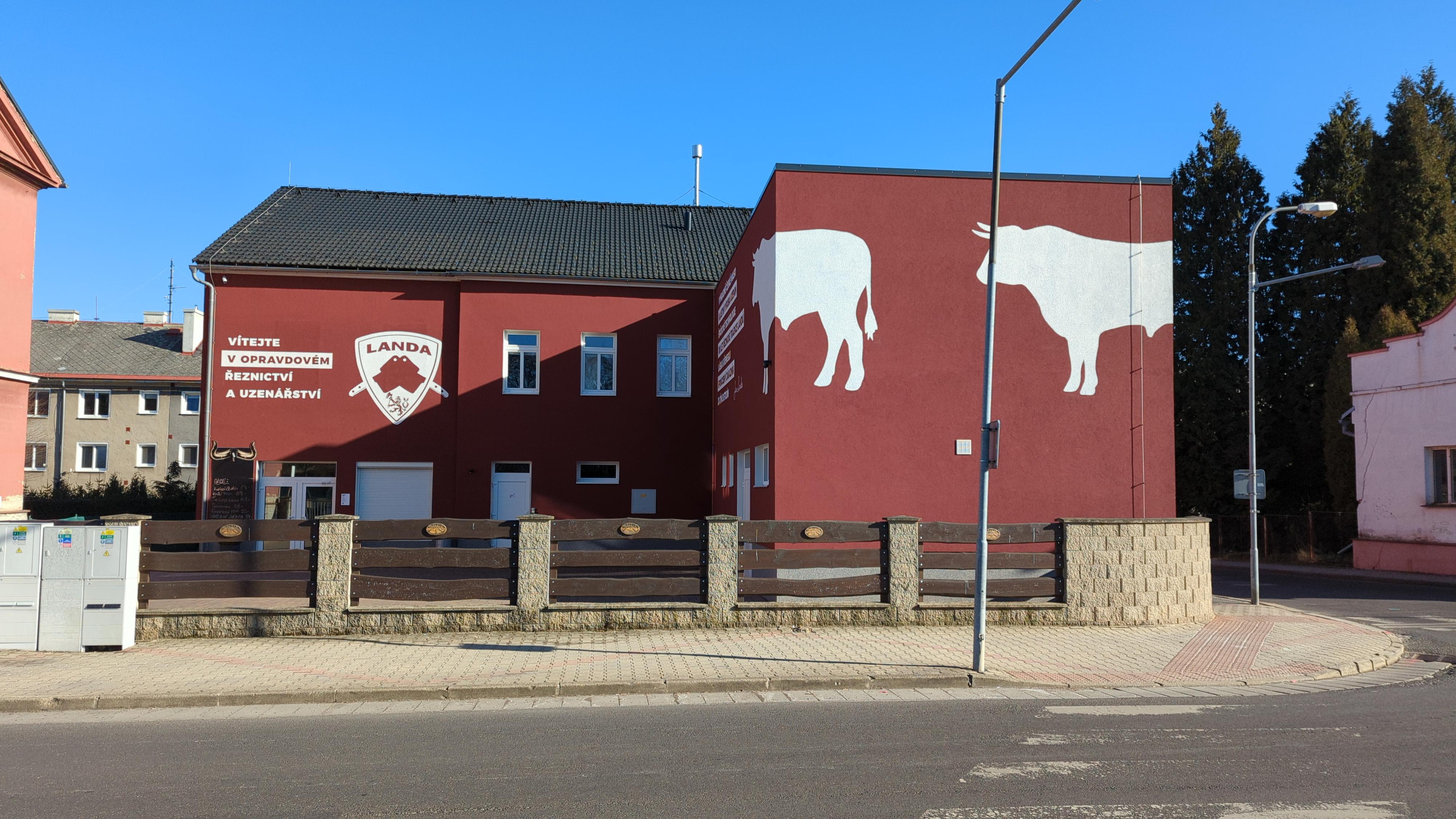 ŘEZNICTVÍ A UZENÁŘSTVÍ LANDA, s.r.o. foto 3