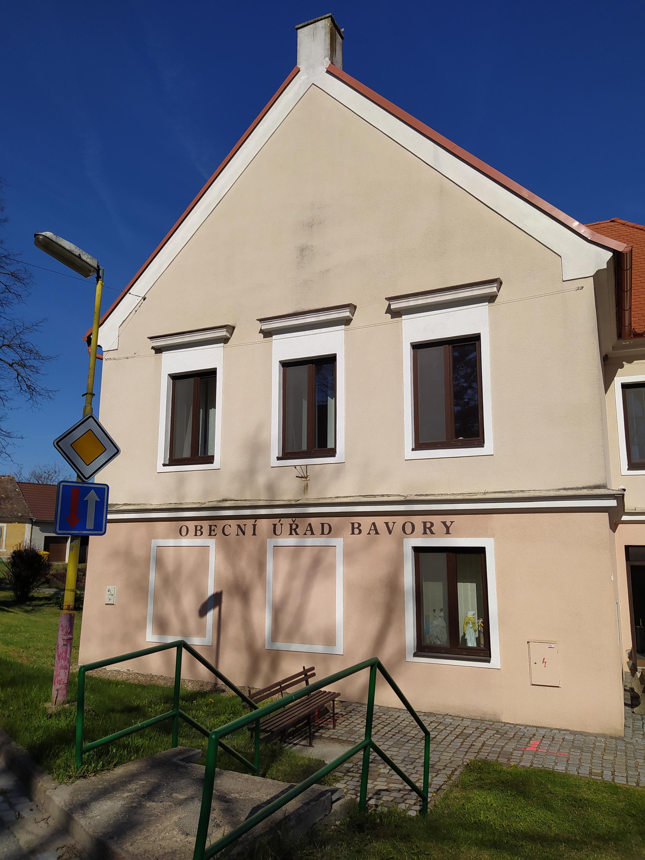 Bavory - obecní úřad foto 3