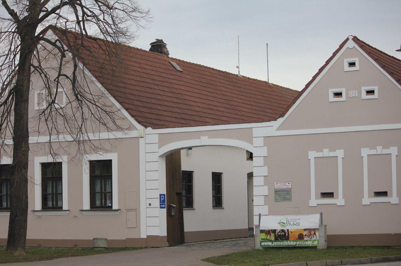 Prodej chovatelských potřeb - Zemědělské potřeby M + S s.r.o.