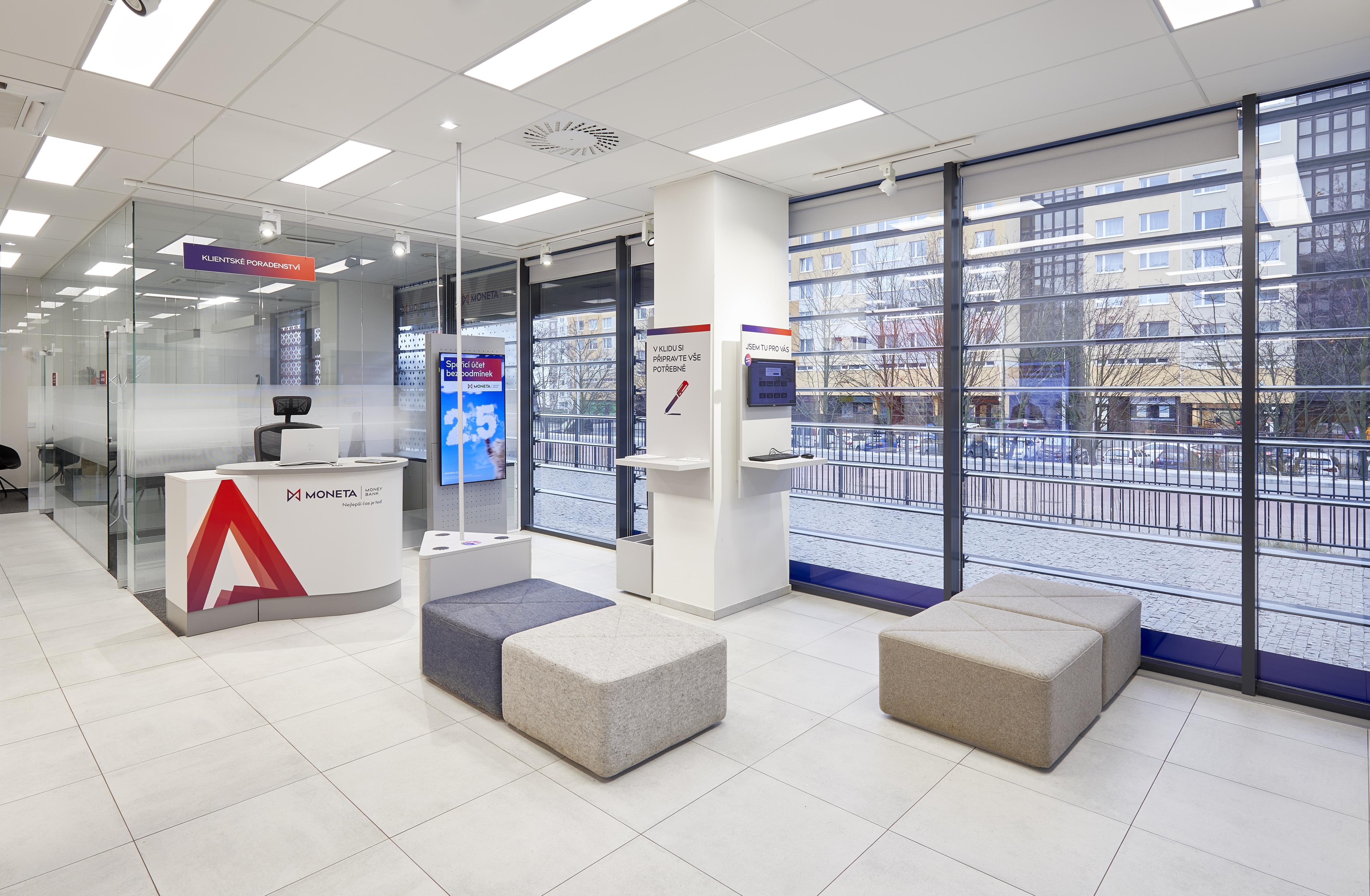 MONETA Money Bank foto 2