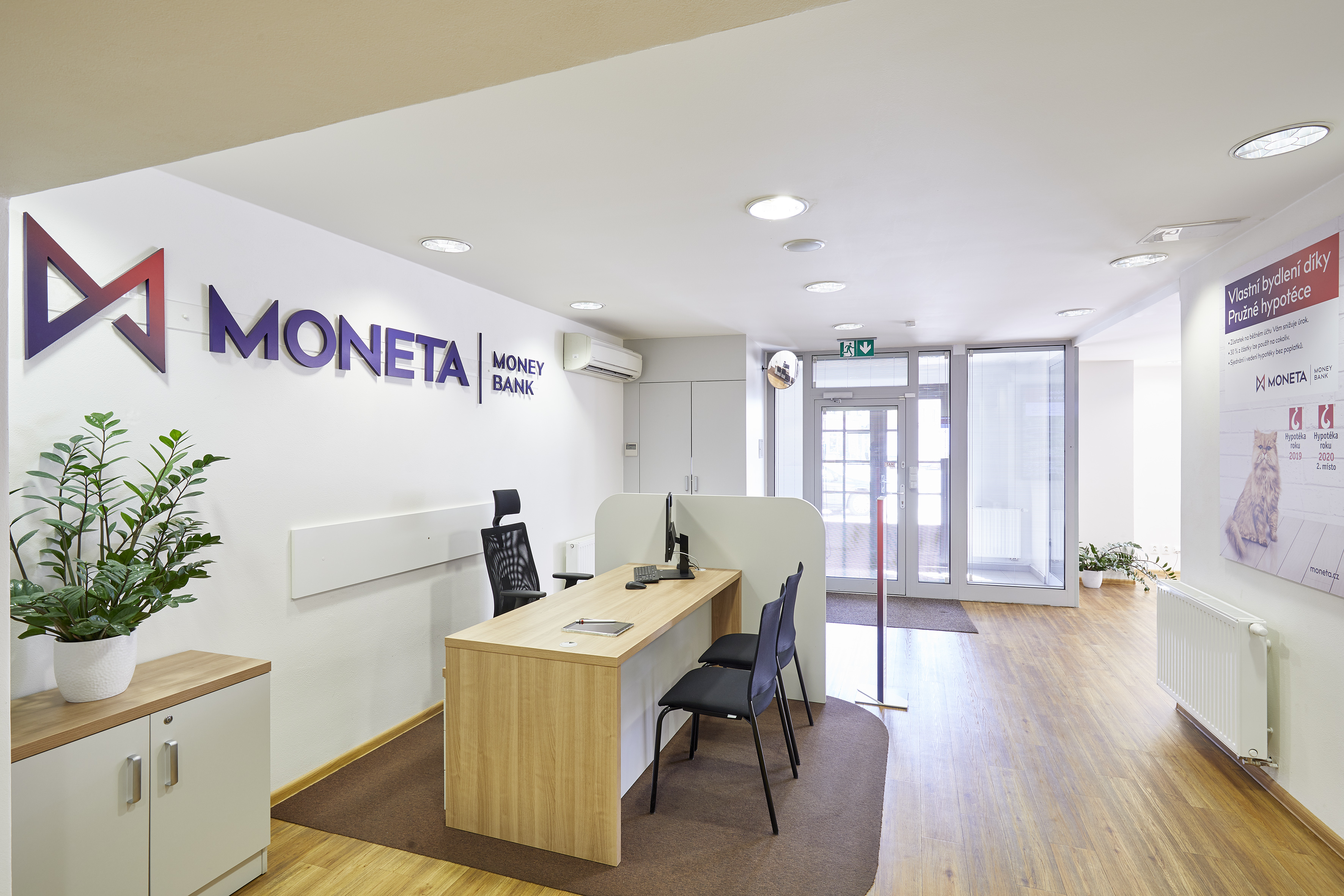 MONETA Money Bank foto 3