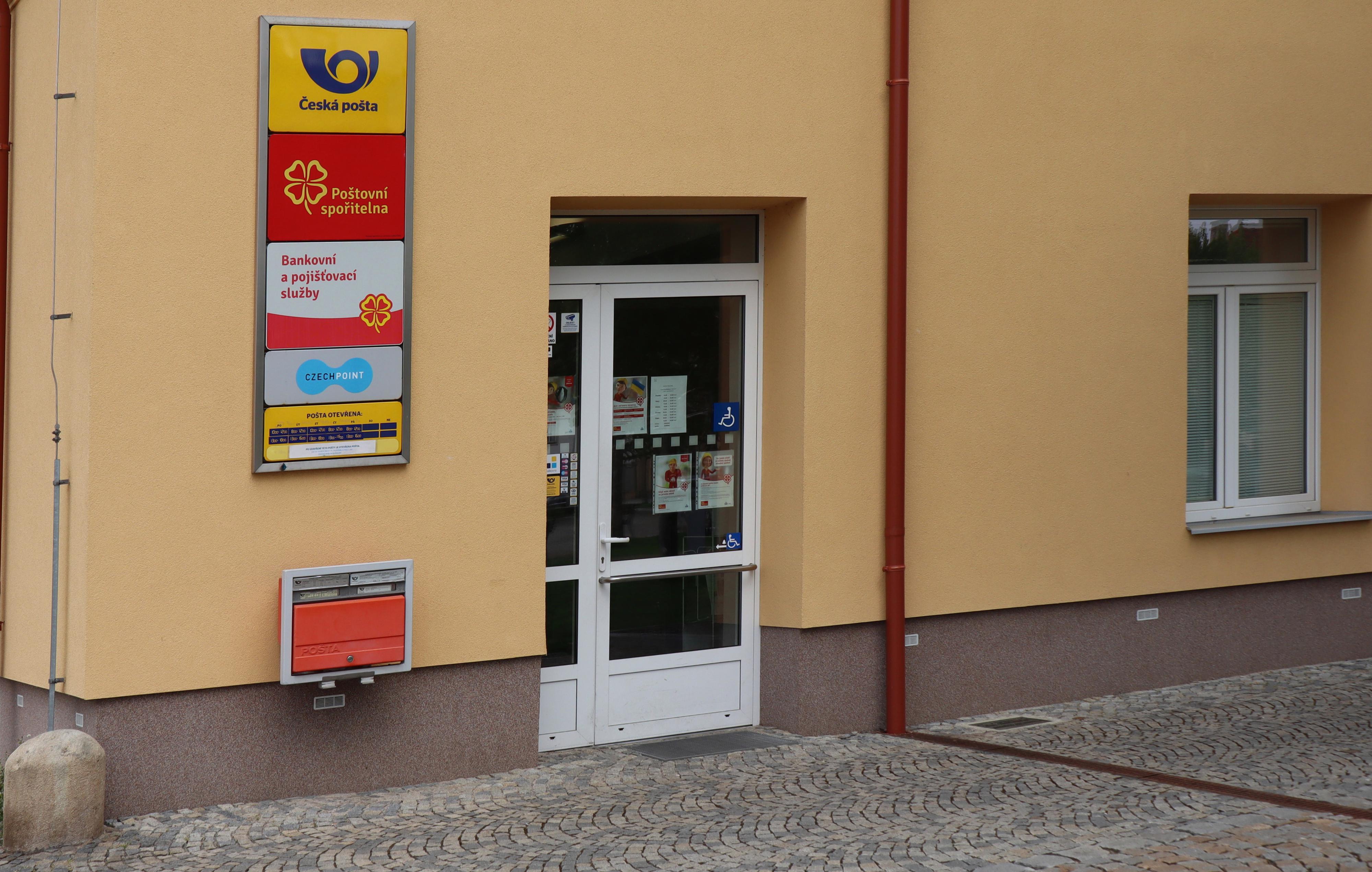 Pošta Lázně Bohdaneč foto 6