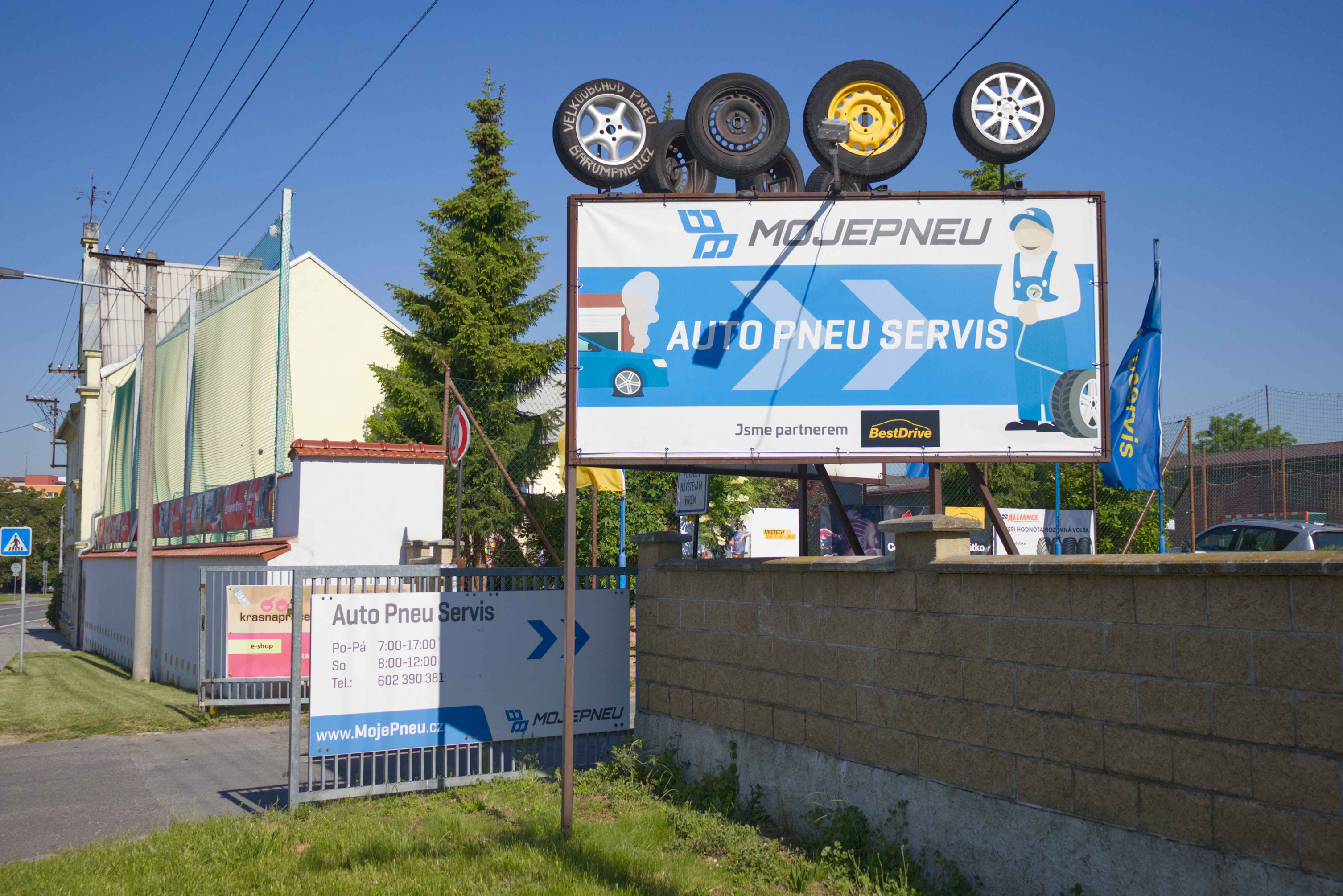 MOJEPNEU.CZ foto 2