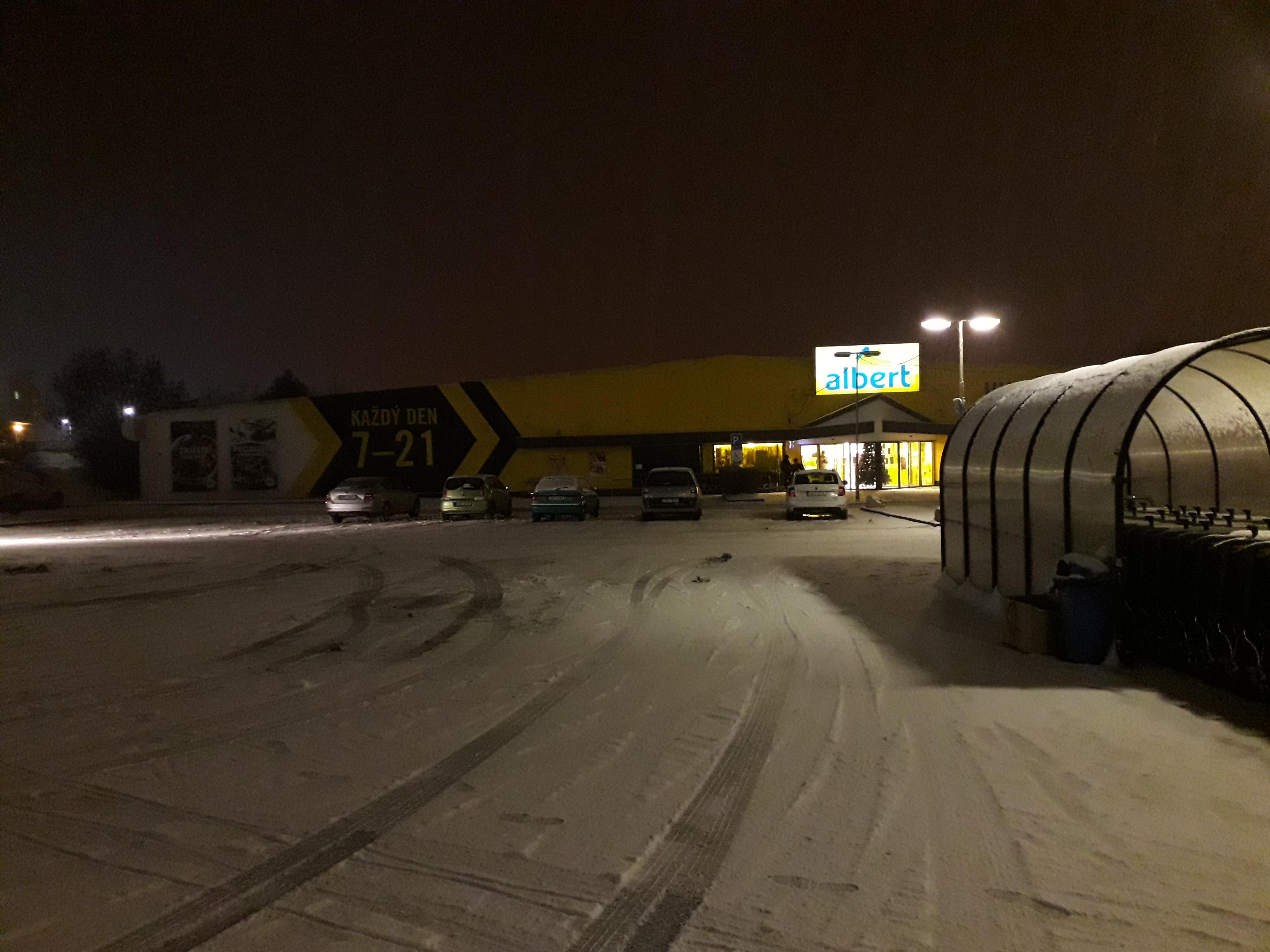 Albert Hypermarket