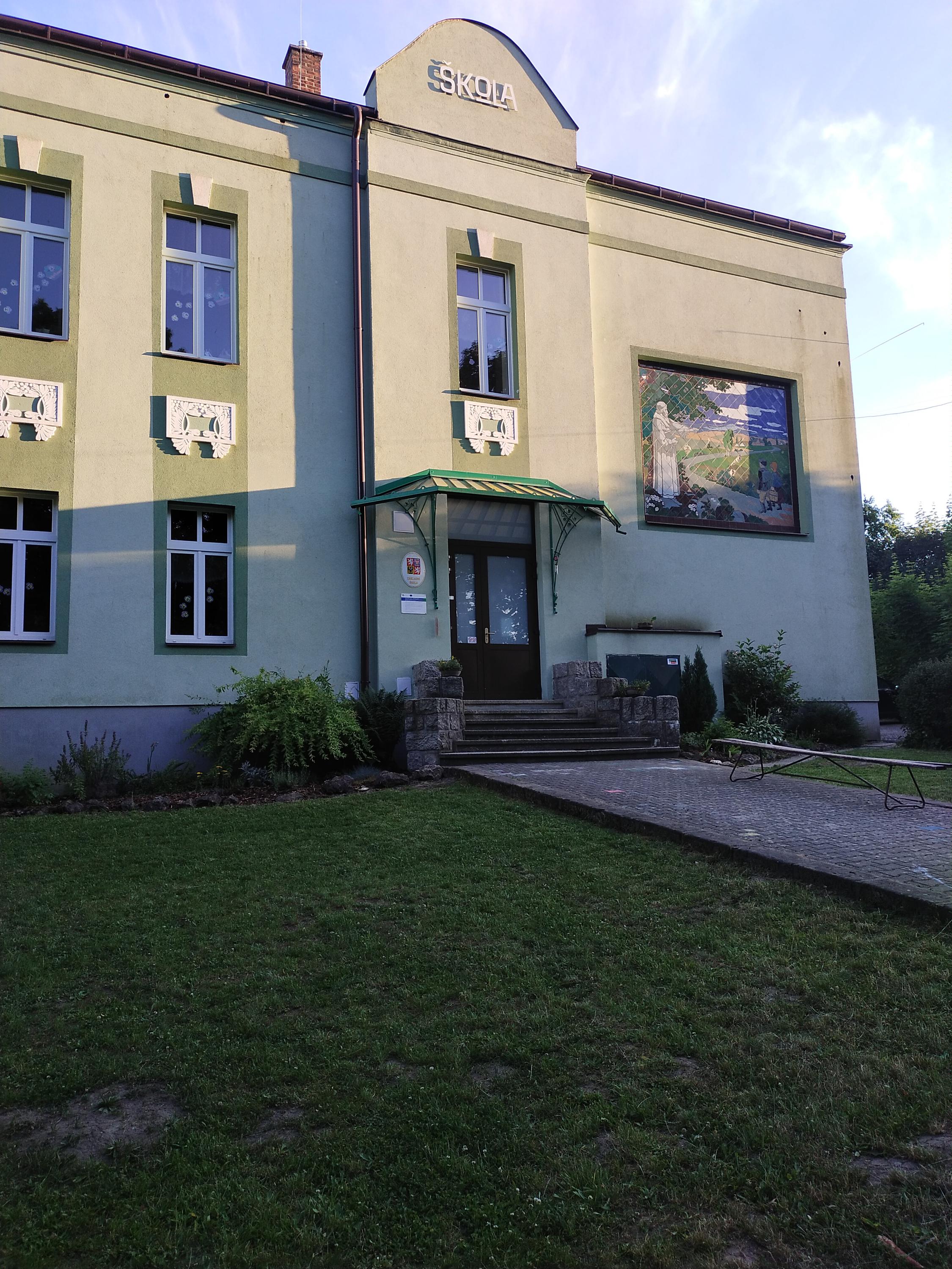 ZŠ a MŠ Svijanský Újezd foto 4
