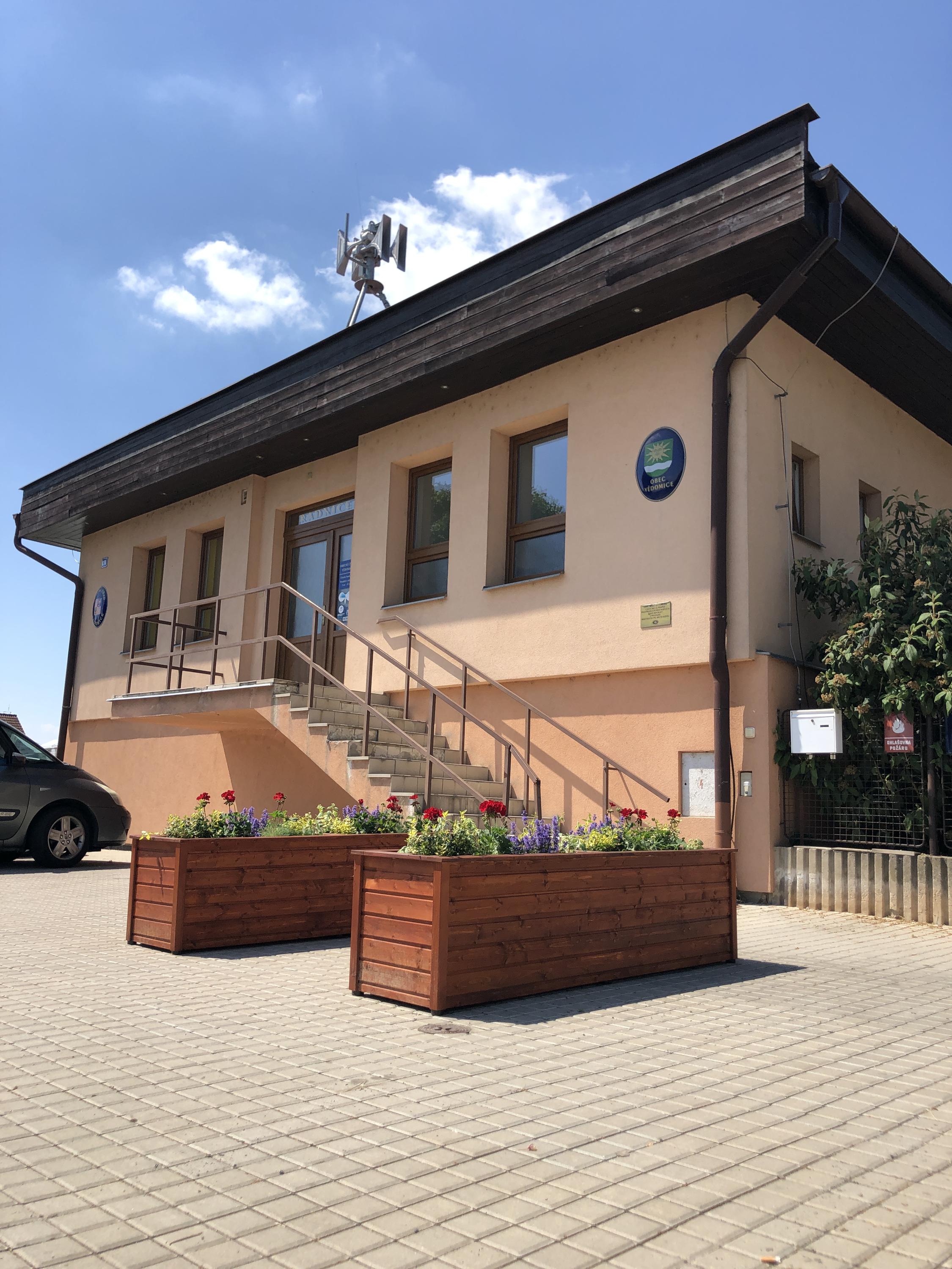 Vědomice - obecní úřad foto 4