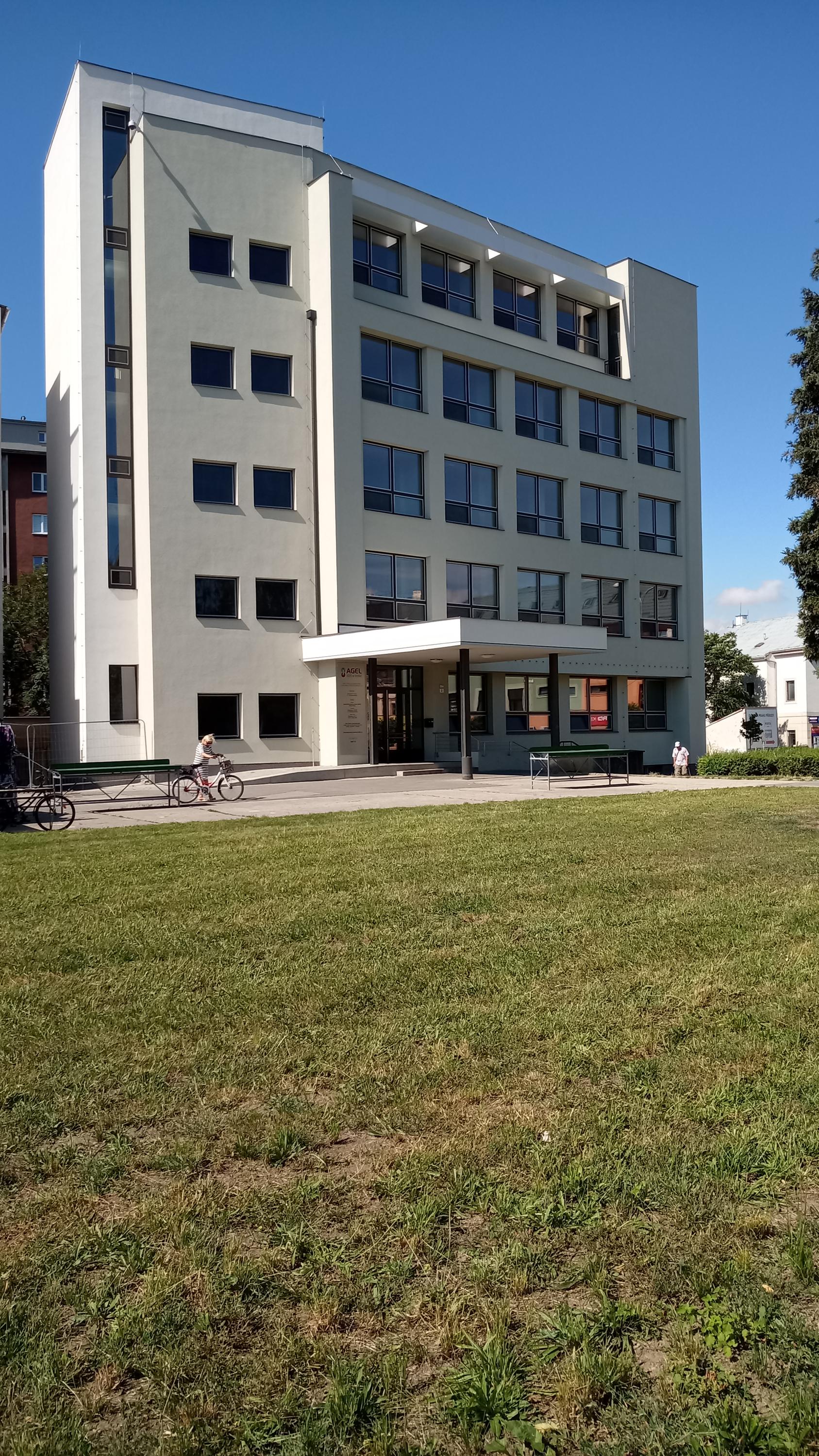 Střední zdravotnická škola, Hranice foto 2