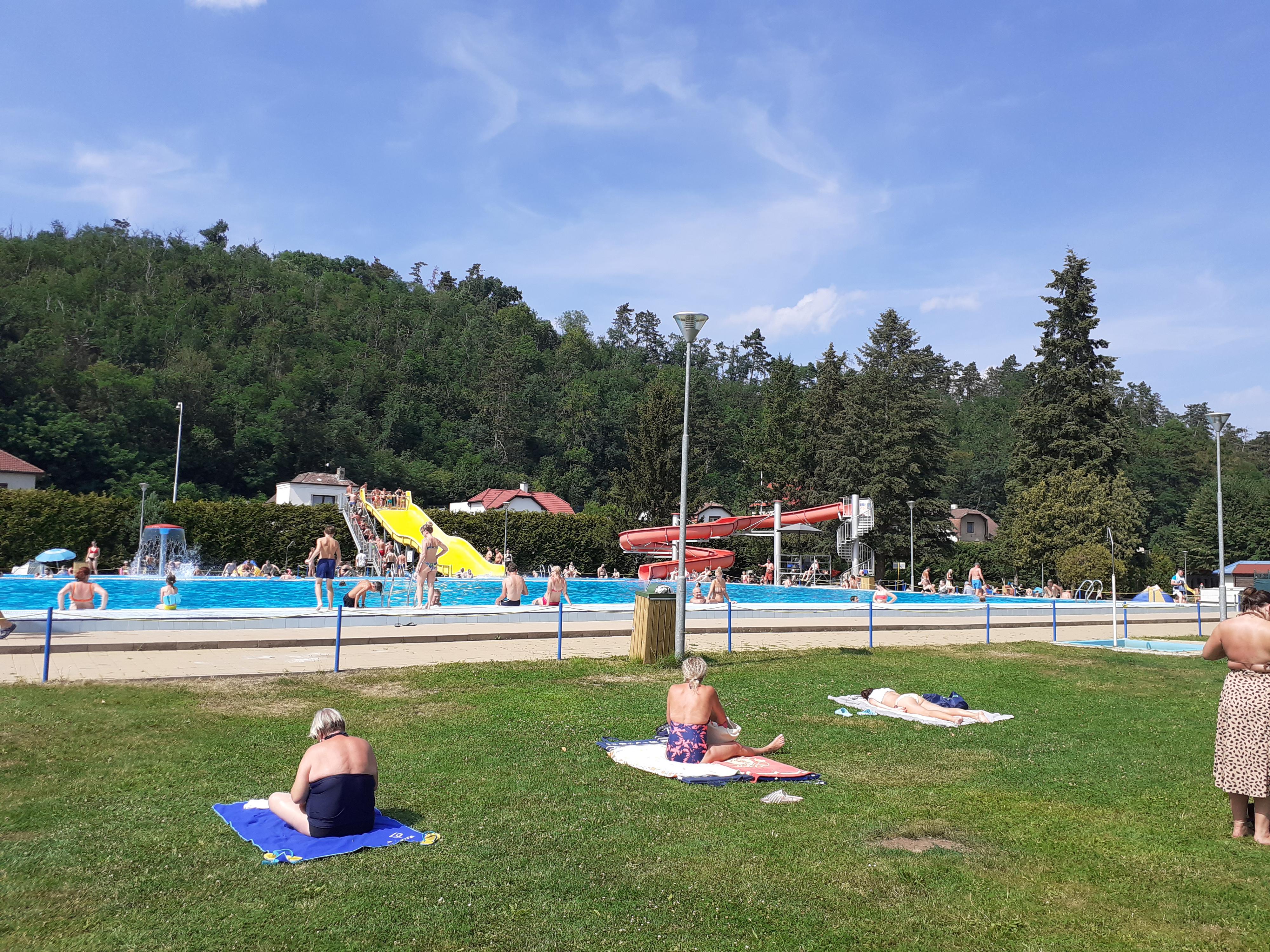 Sportovní a technické zařízení města