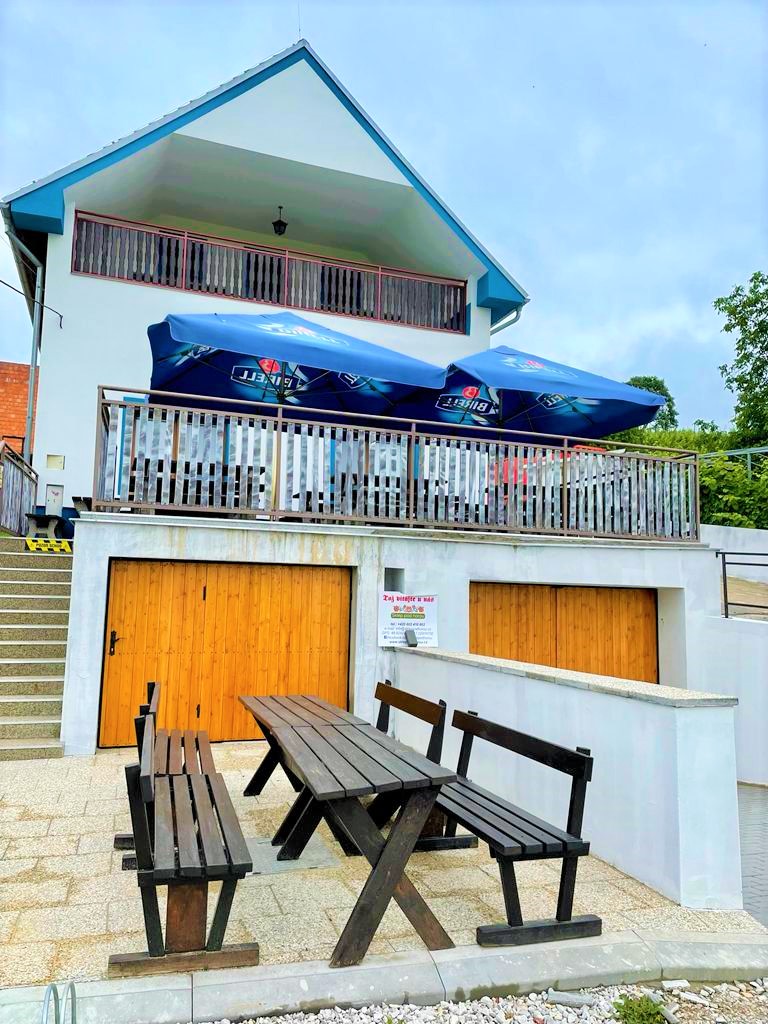 Sklep pod Dubňanskou horou foto 2