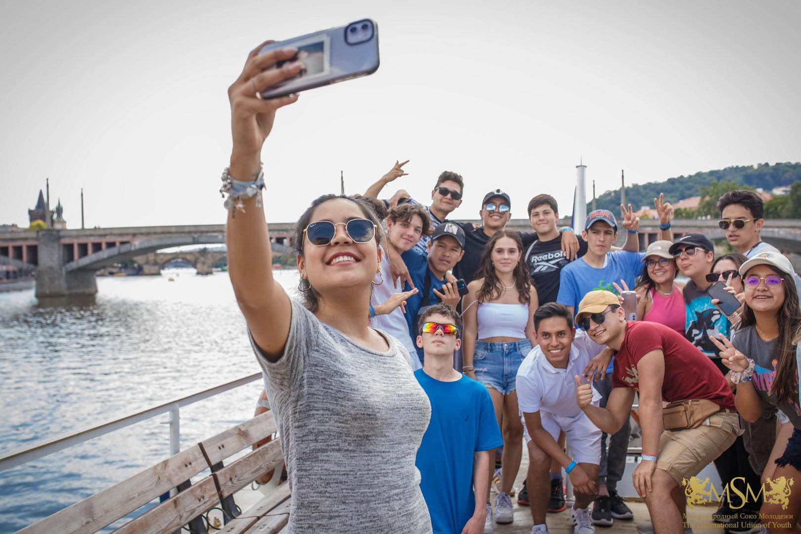 Mezinárodní Svaz Mládeže foto 6