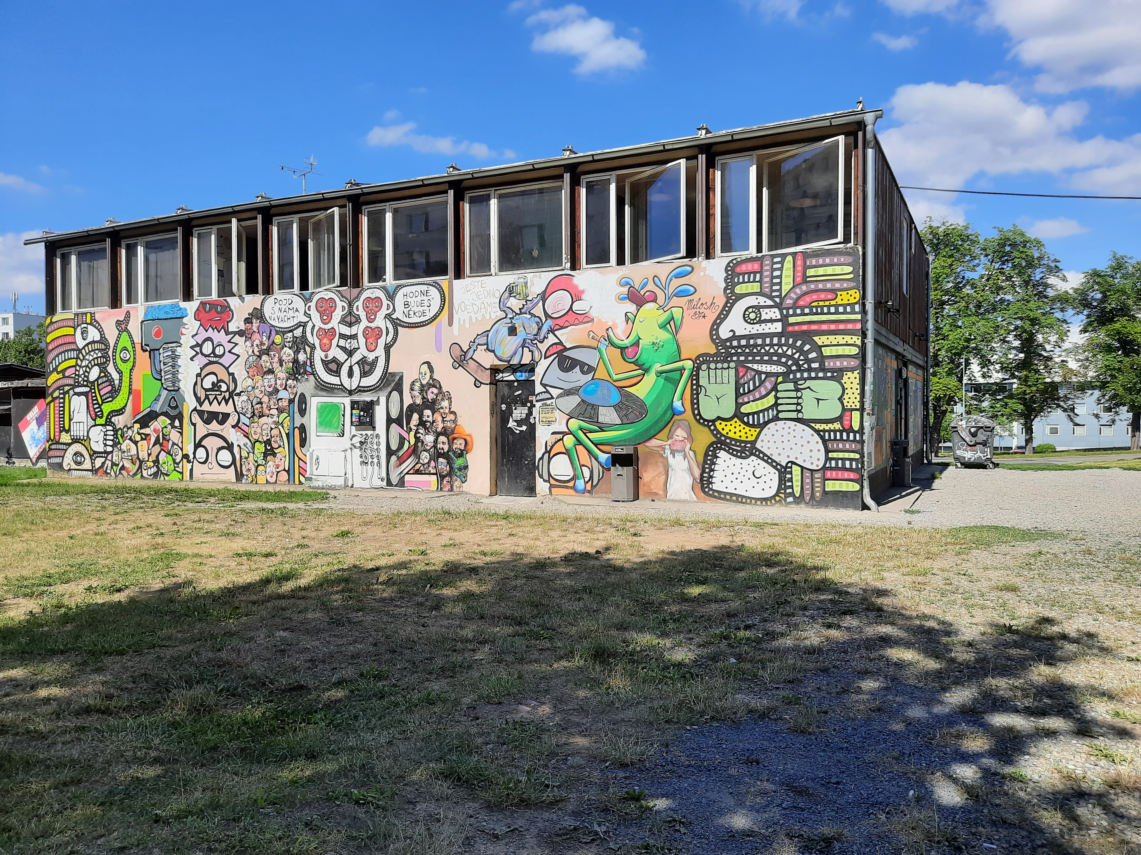 YACHT - Student & Music Club foto 6