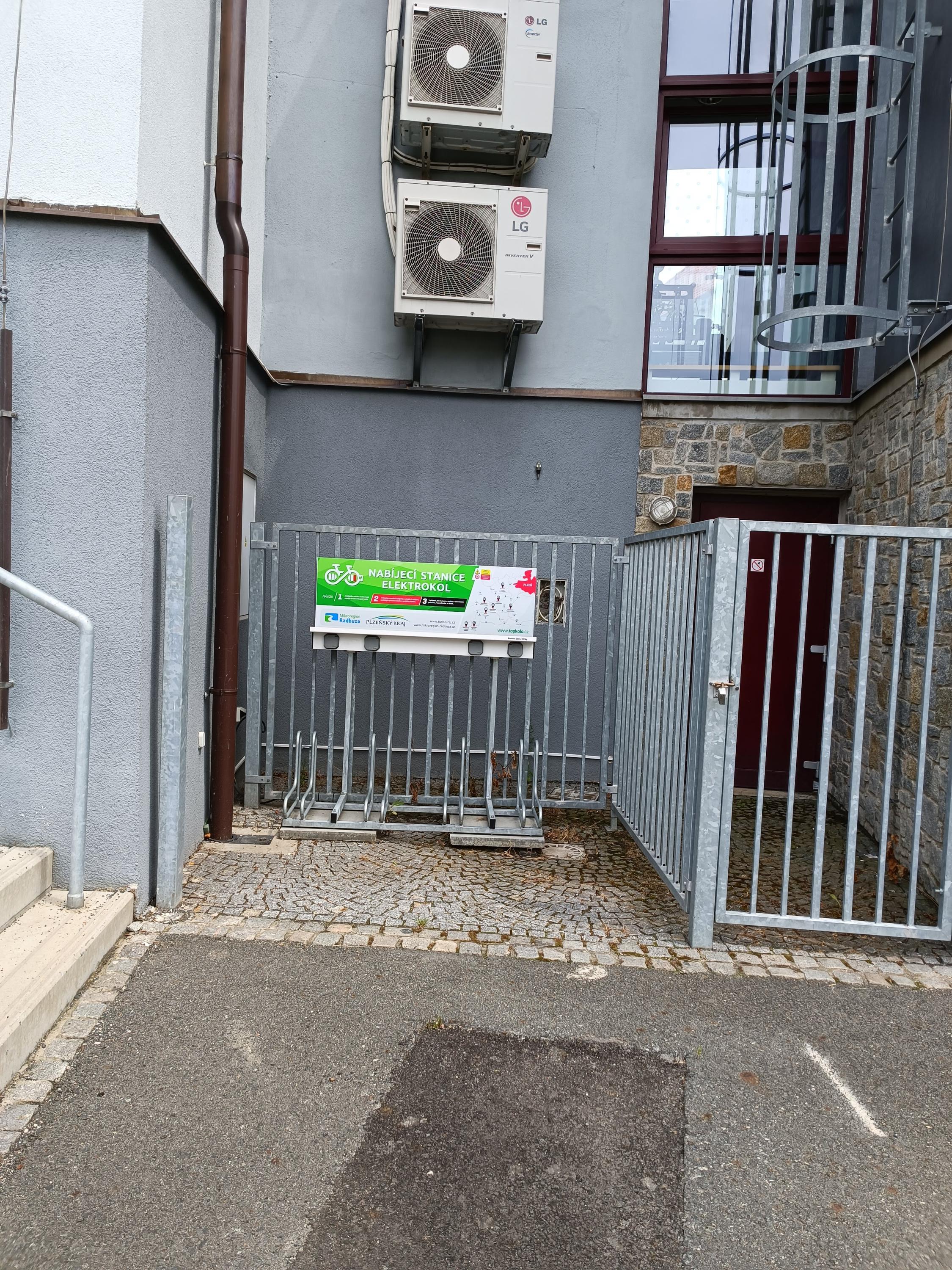 Nabíjecí stanice Holýšov foto 4