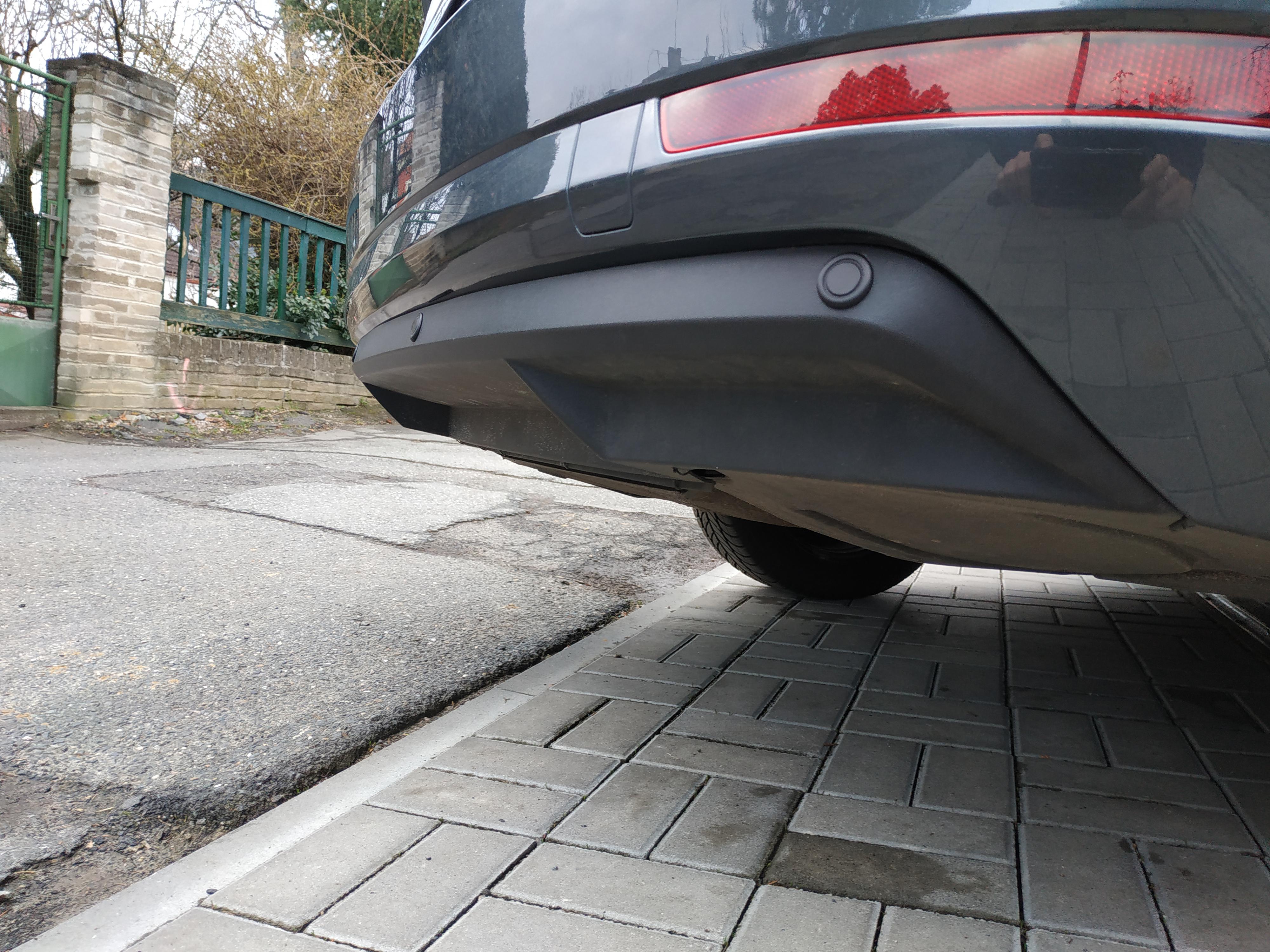 Montáž parkovacích senzorů