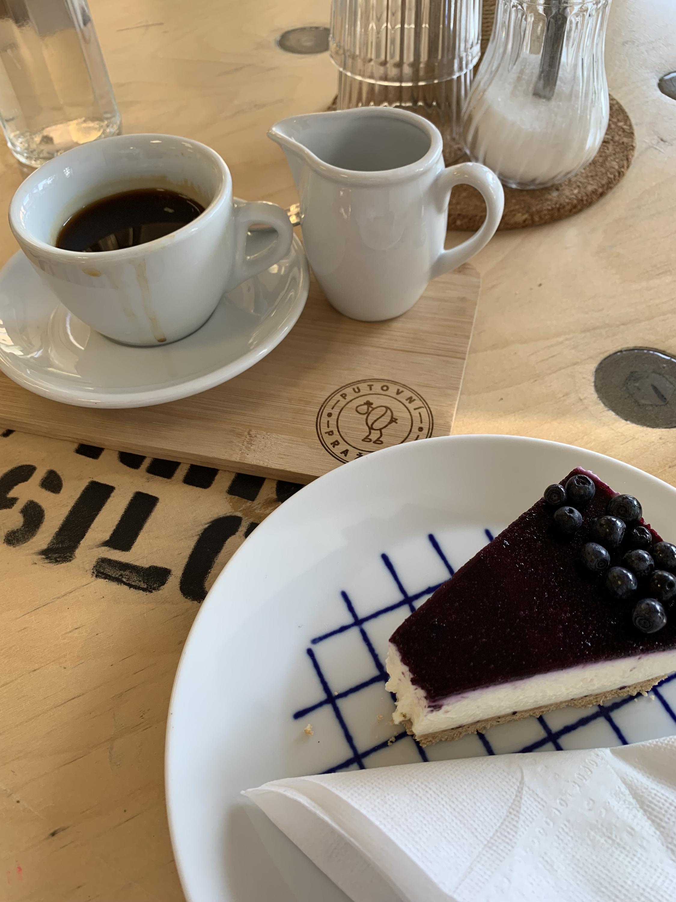 KAVÁRNA PUTOVNÍ PRAŽÍRNA foto 5