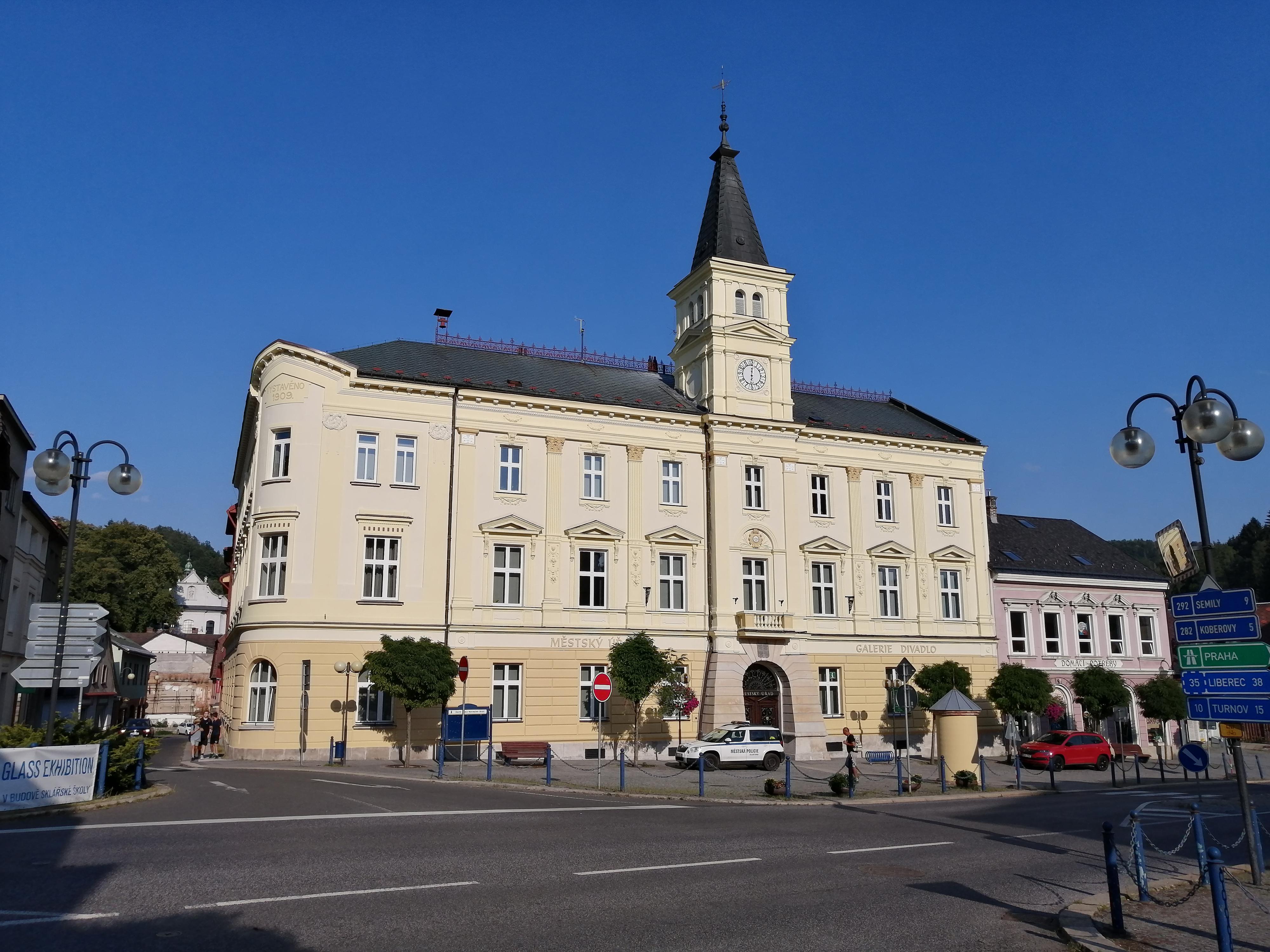 Železný Brod - městský úřad foto 6