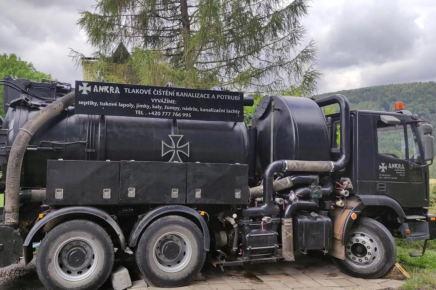 ANKRA - FEKÁLNÍ VŮZ foto 1