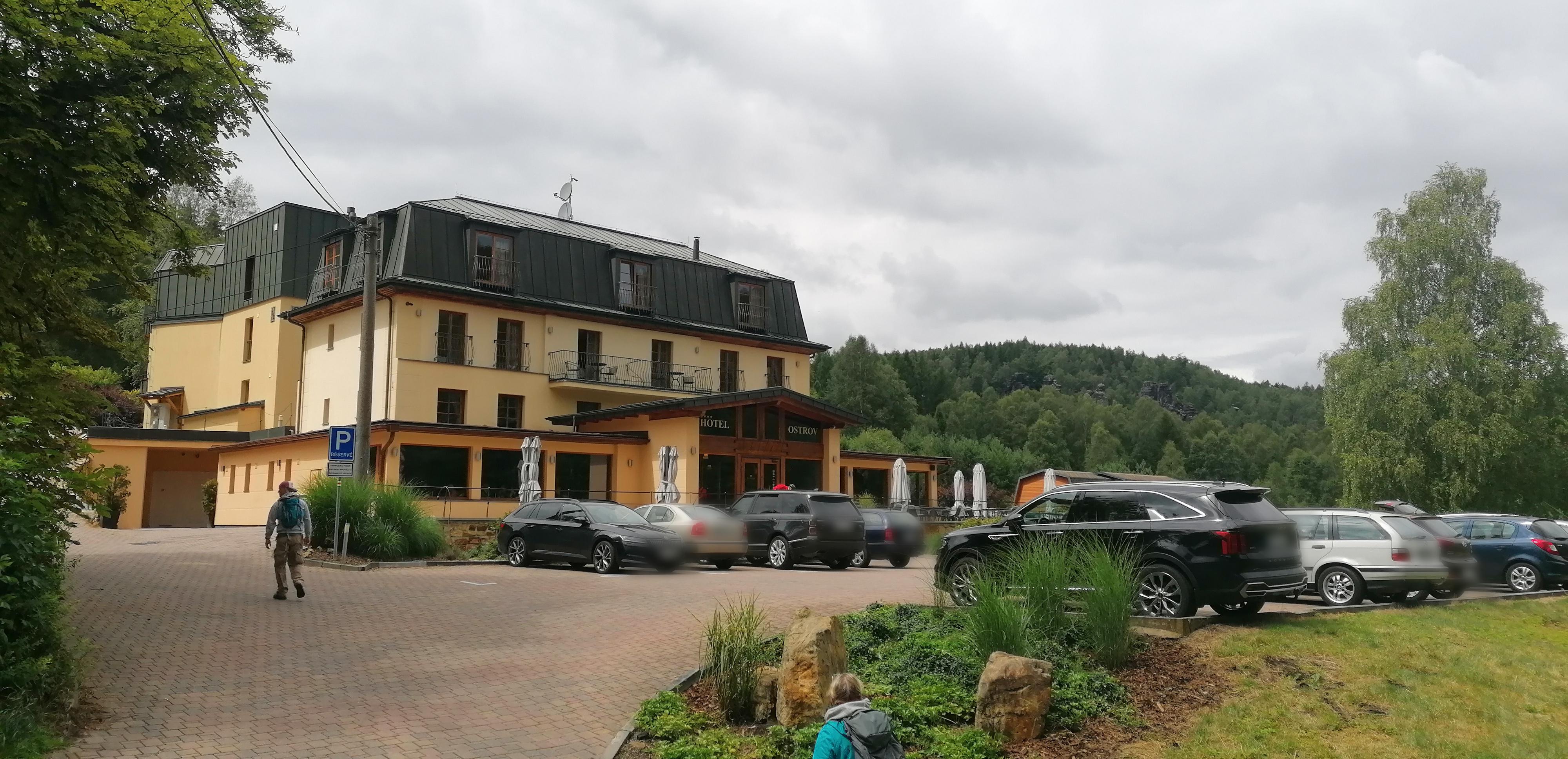 Hotel Ostrov - Nabíjecí stanice