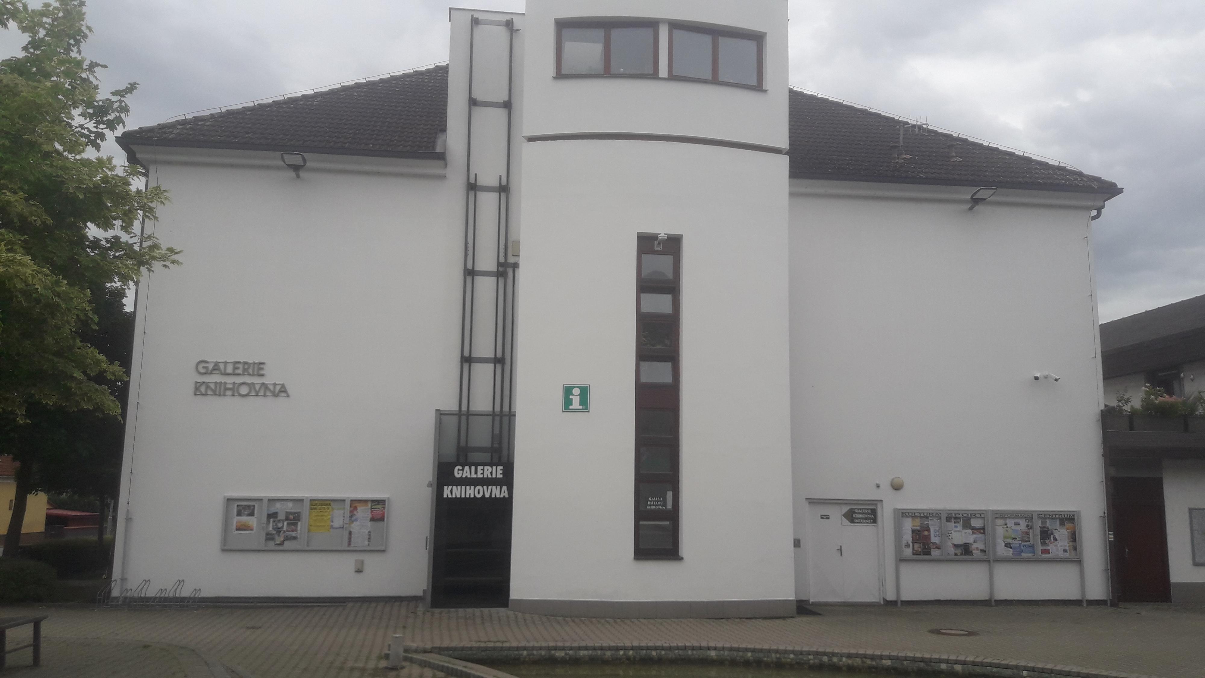 Městská knihovna Třemošnice foto 2