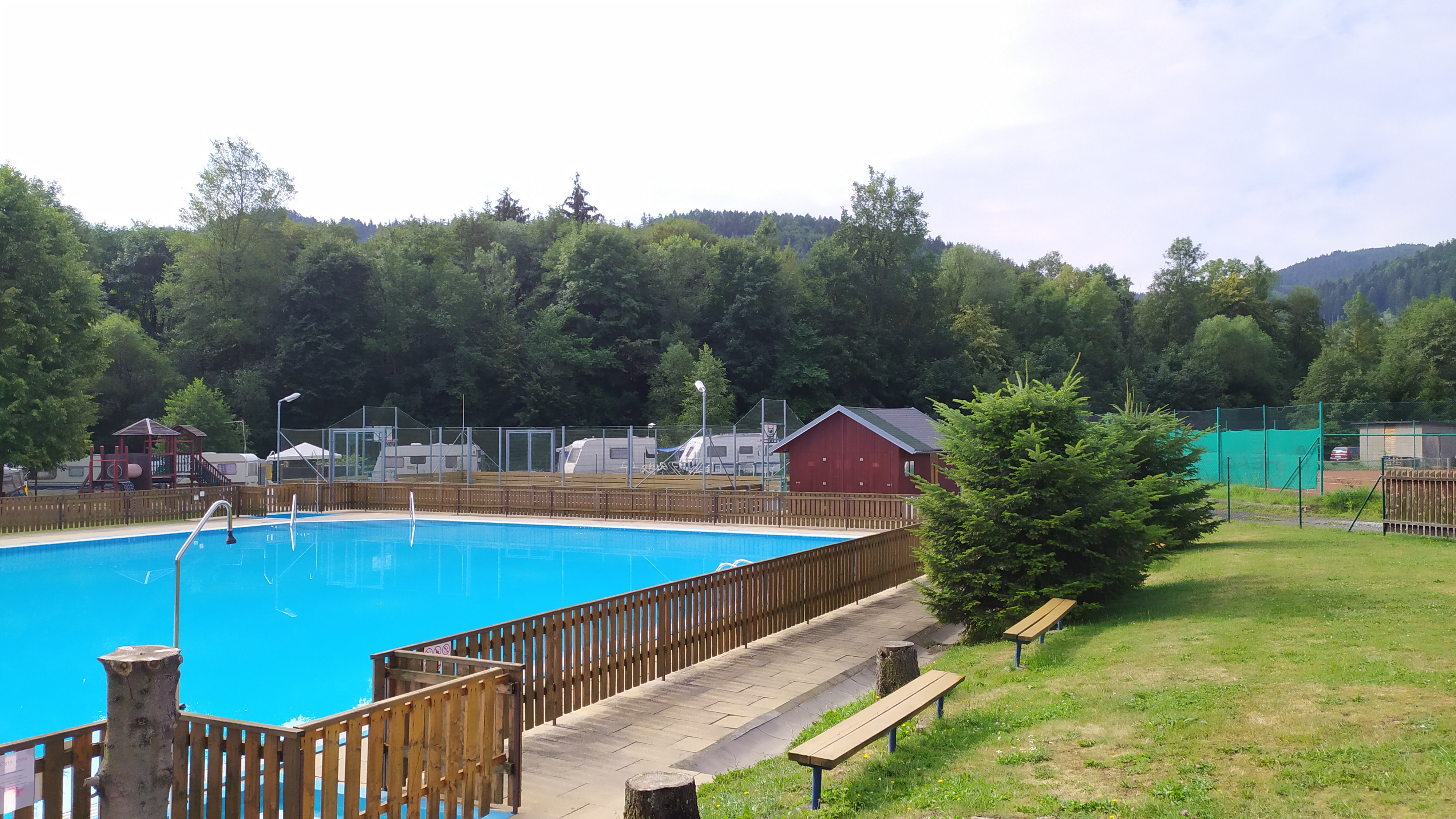 Koupaliště Hutisko-Solanec