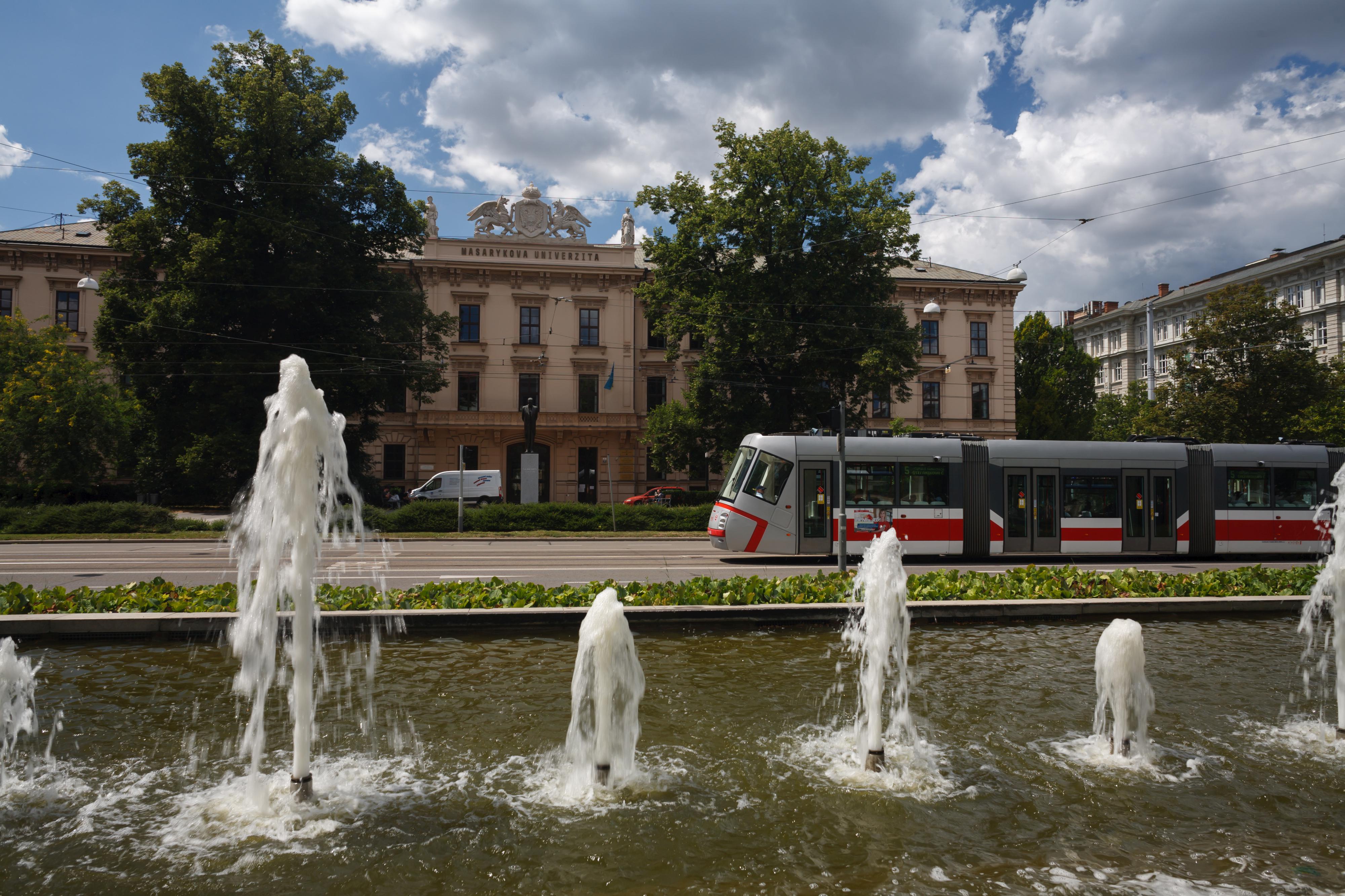 Katedra optometrie a ortoptiky Lékařské fakulty Masarykovy univerzity foto 2
