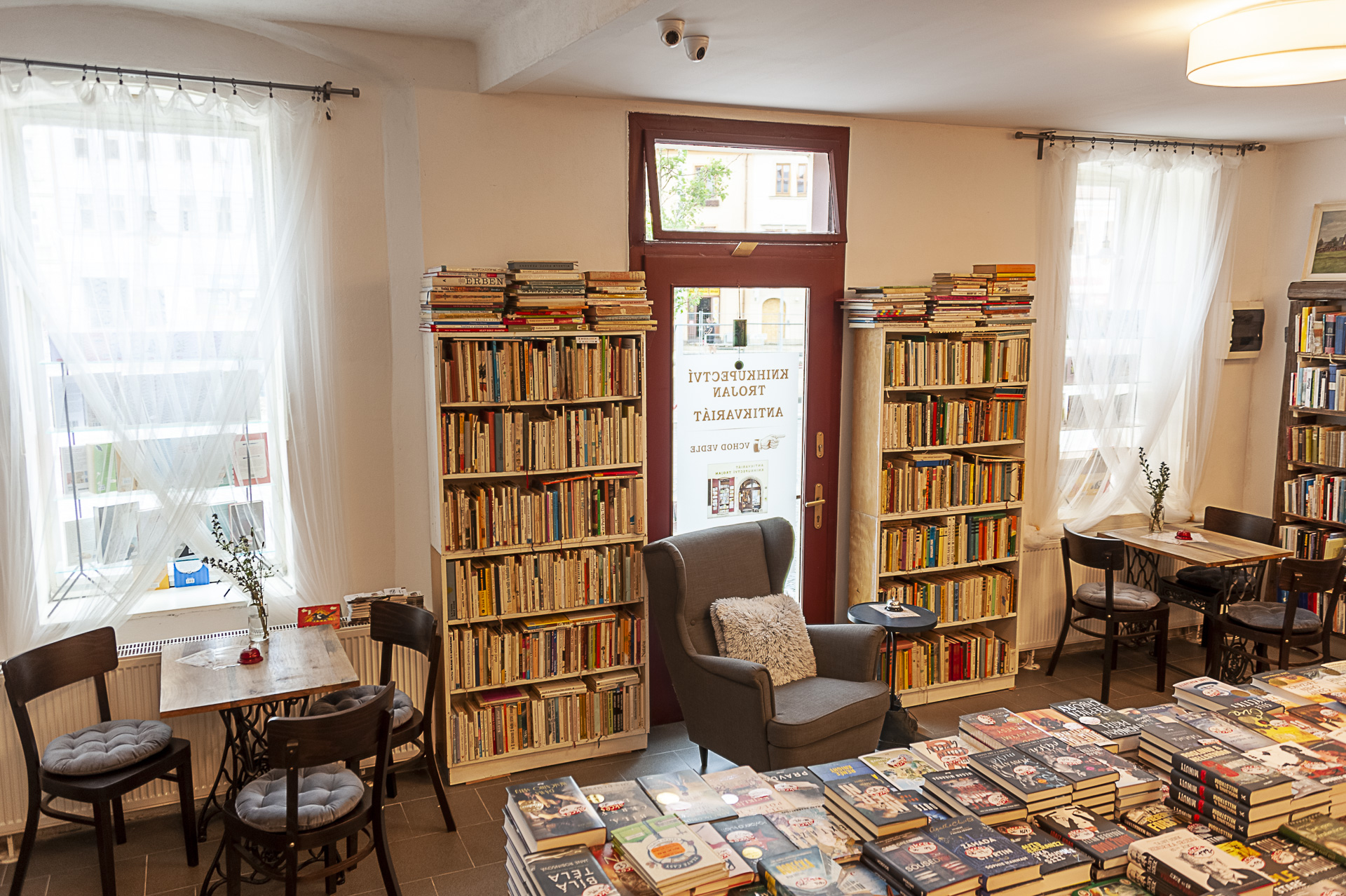 Knihkupectví a antikvariát Trojan foto 2