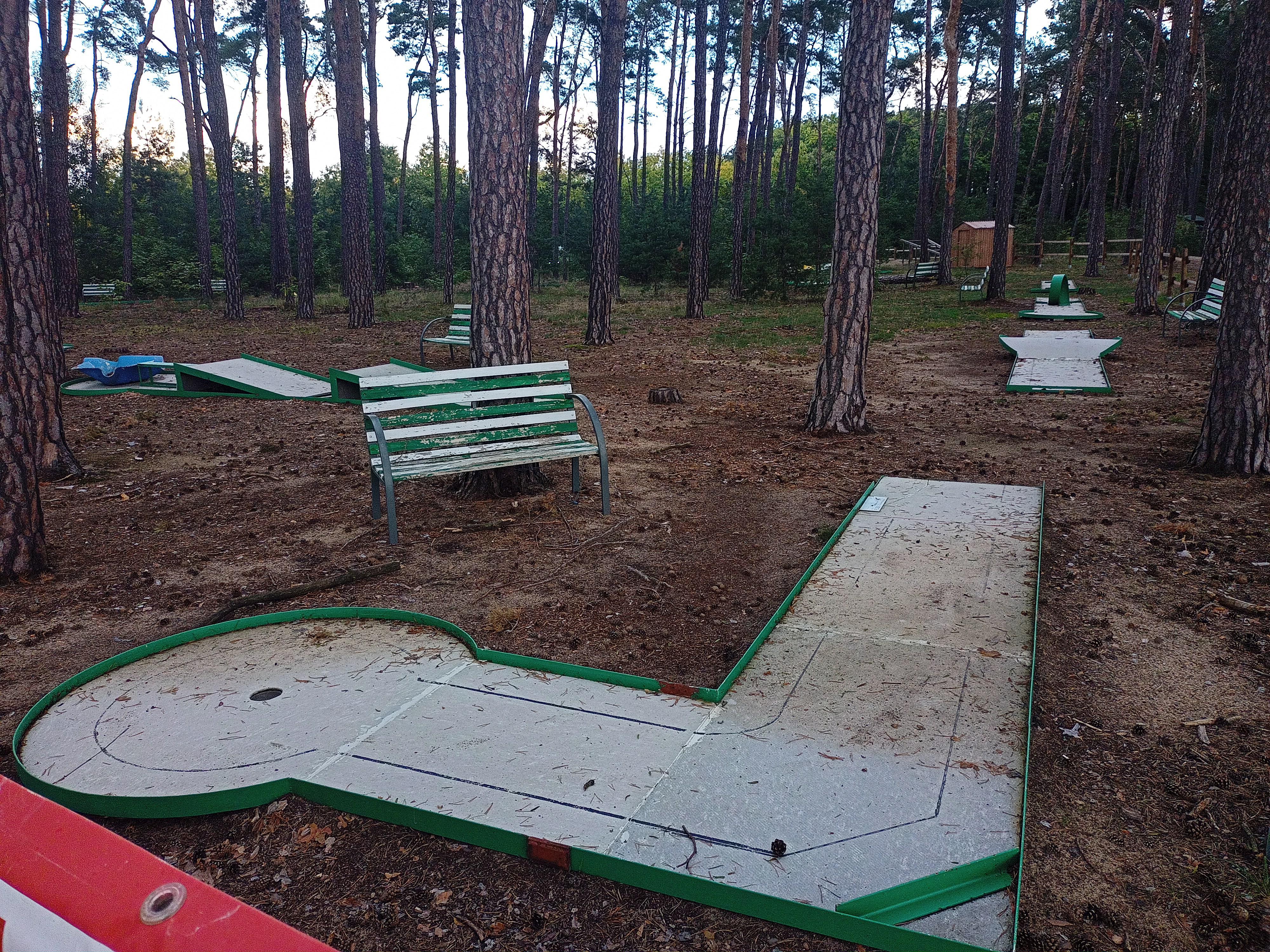 Minigolf Jezero Lhota foto 2