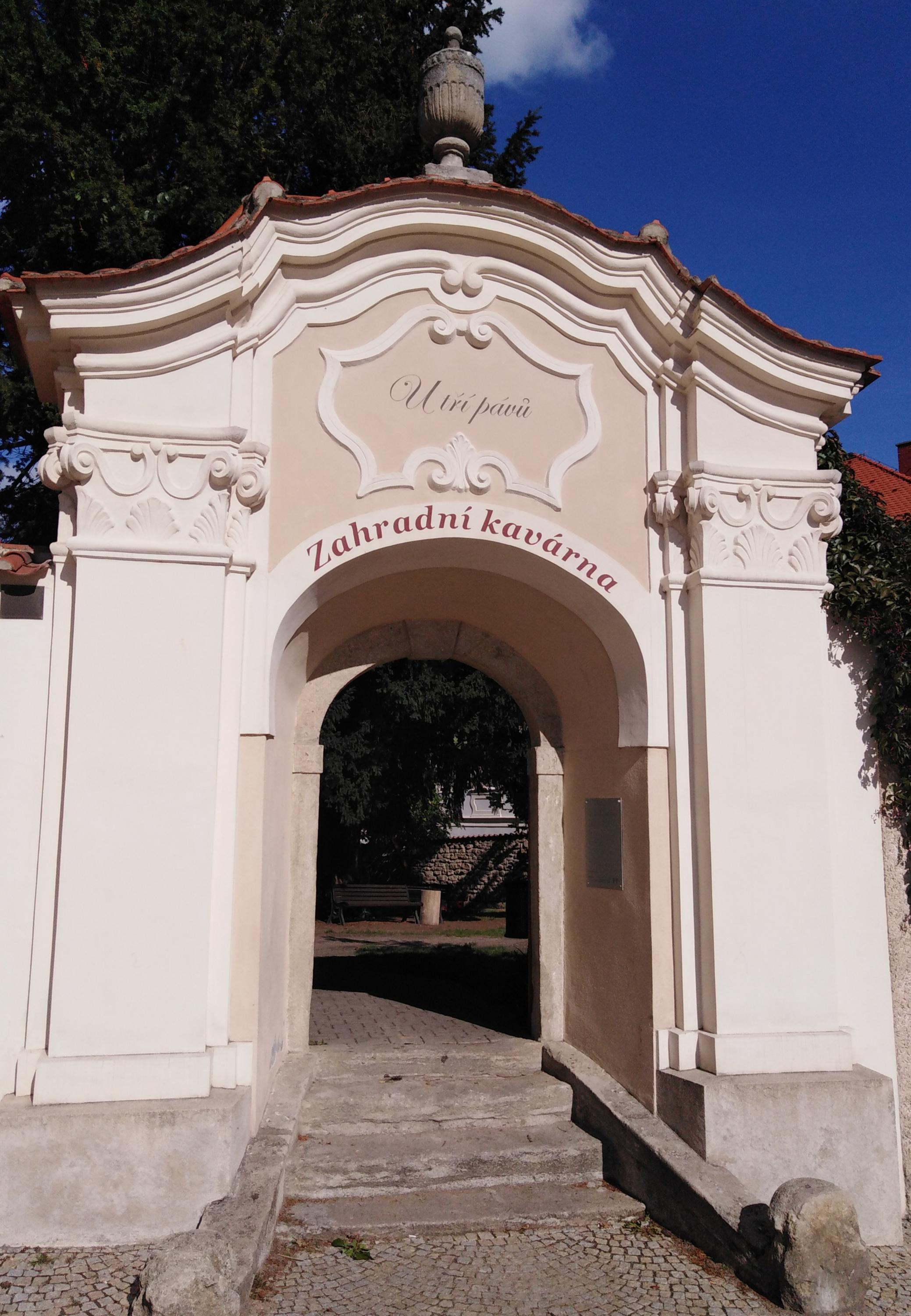 Kavárna U Tří pávů foto 2