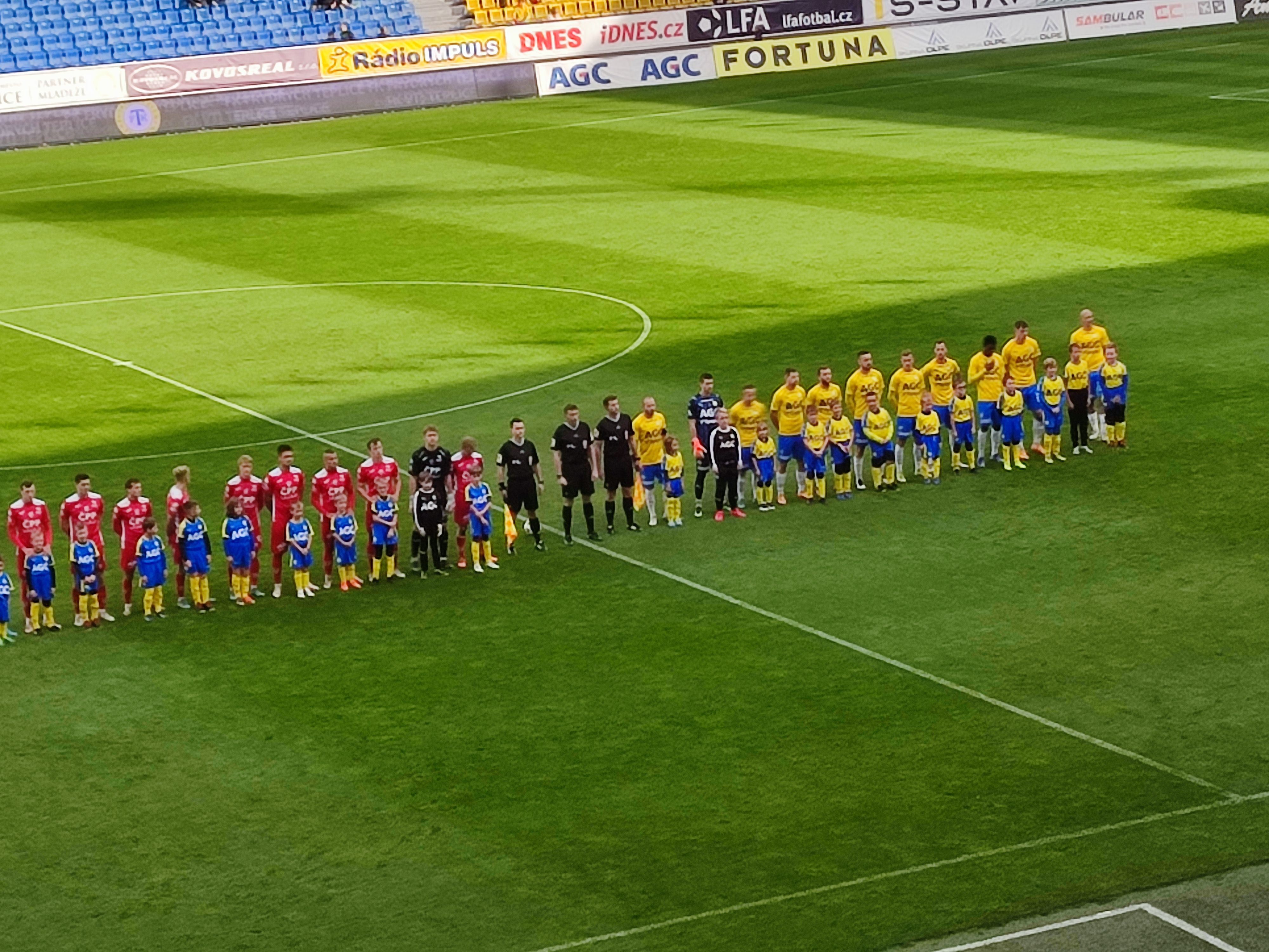 Fotbalový stadion Na Stínadlech foto 5
