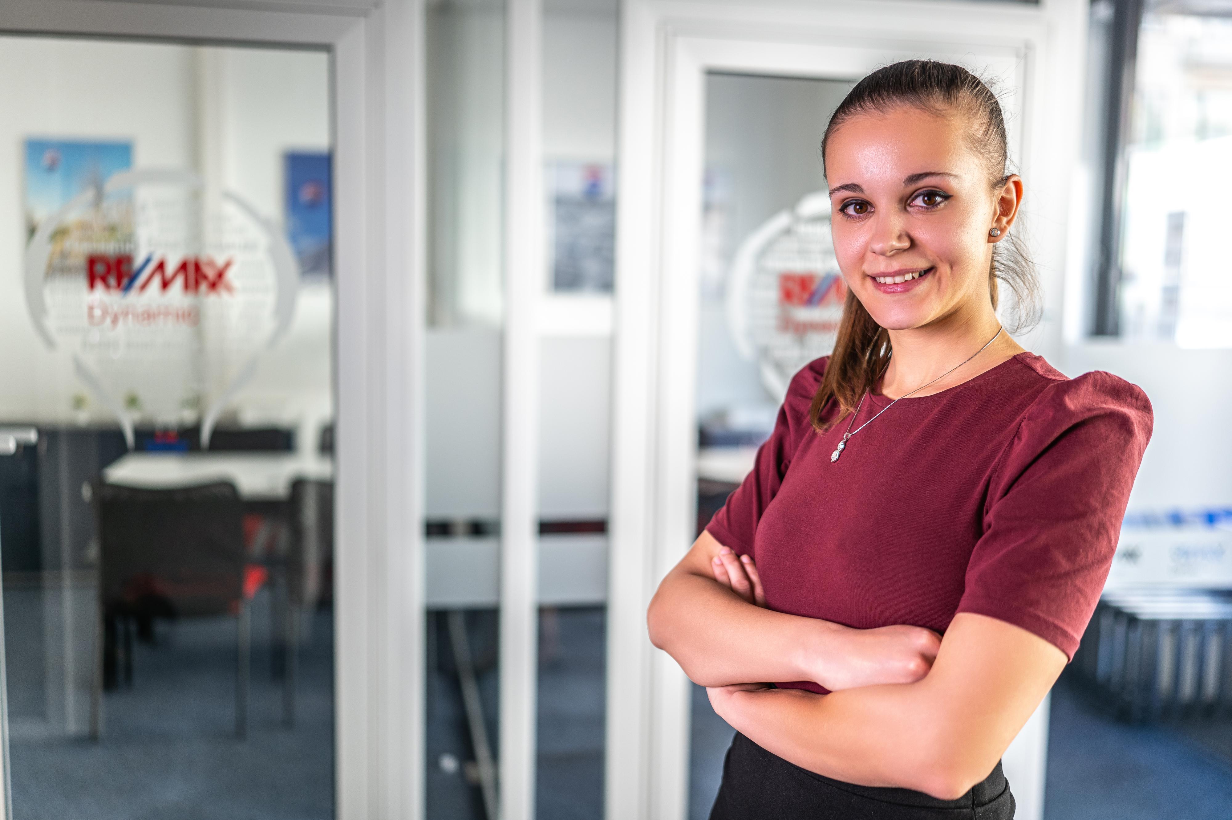 Adriana Flutková - realitní makléř RE/MAX foto 2