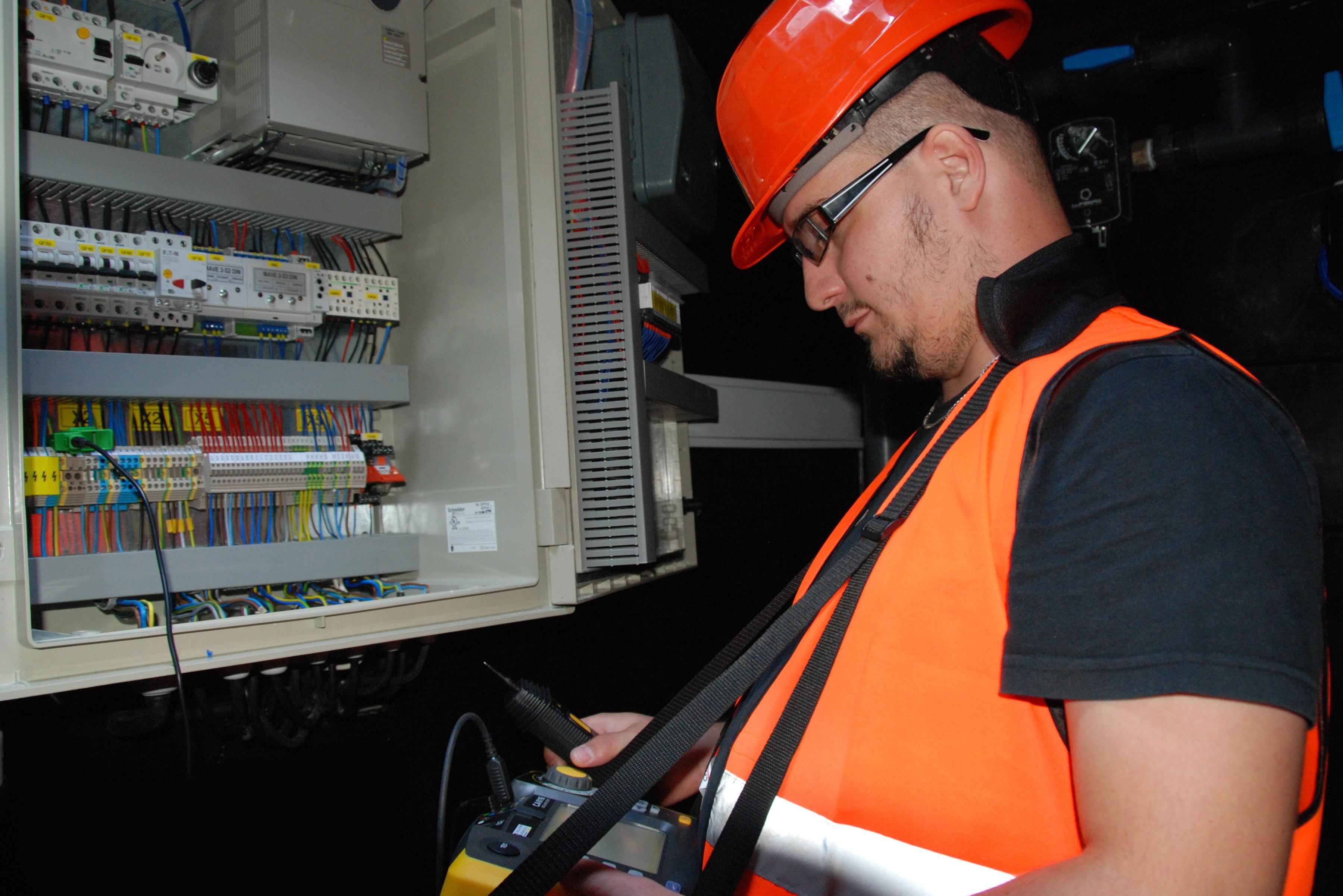 A FUN Elektrické systémy s.r.o.