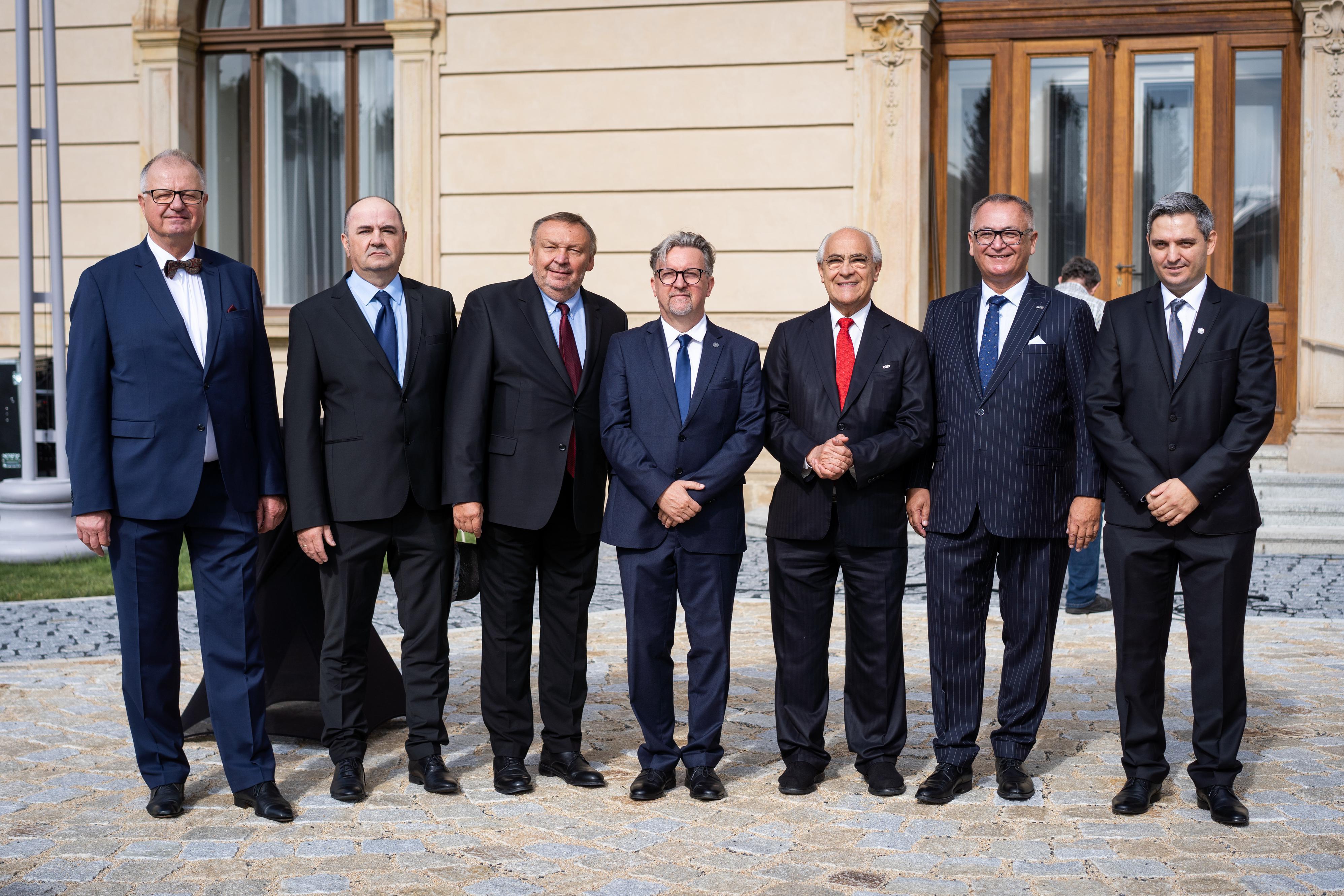 Obec architektů z. s.