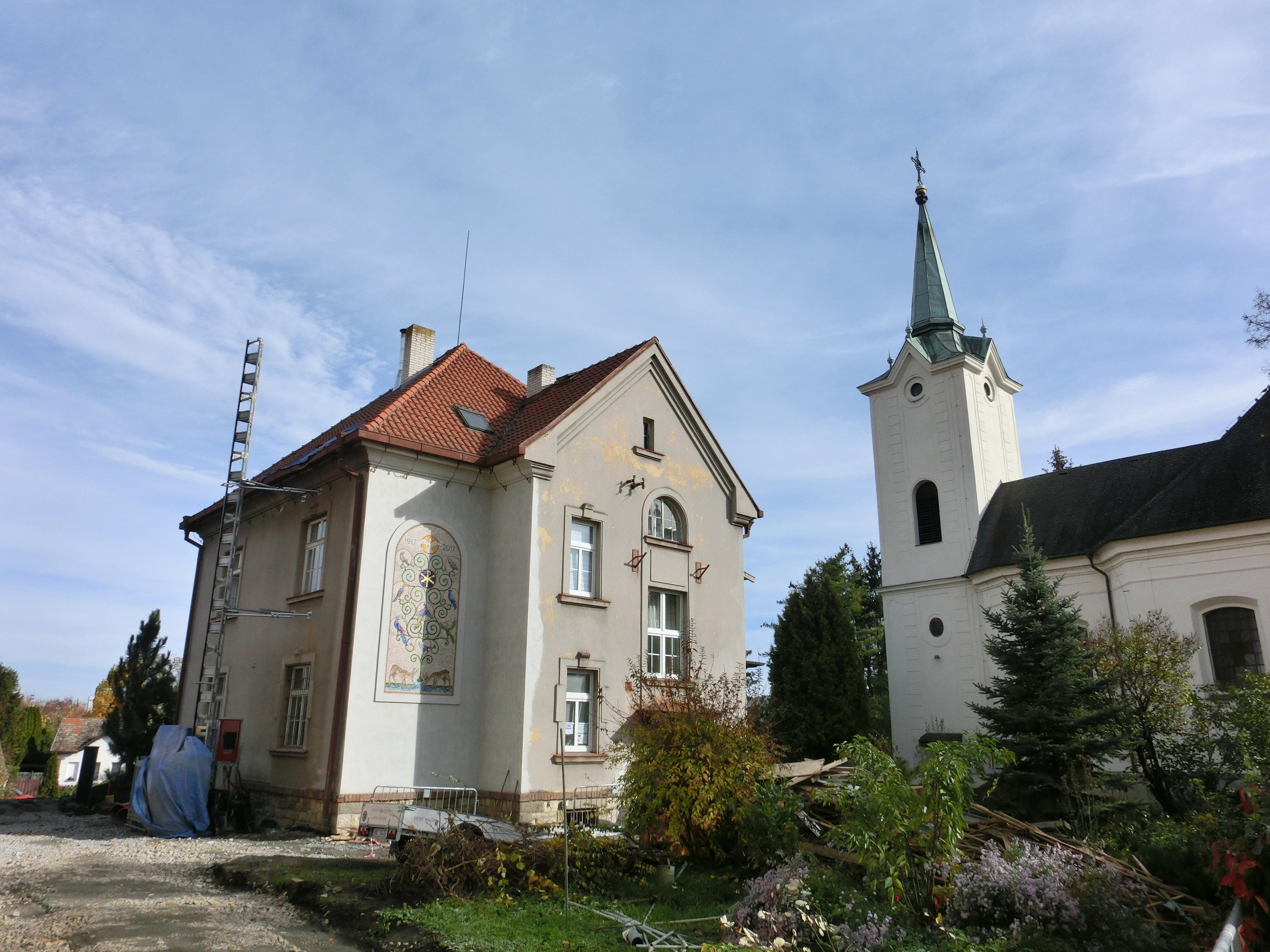 Římskokatolická farnost u kostela sv. Petra a Pavla Praha - Radotín foto 2