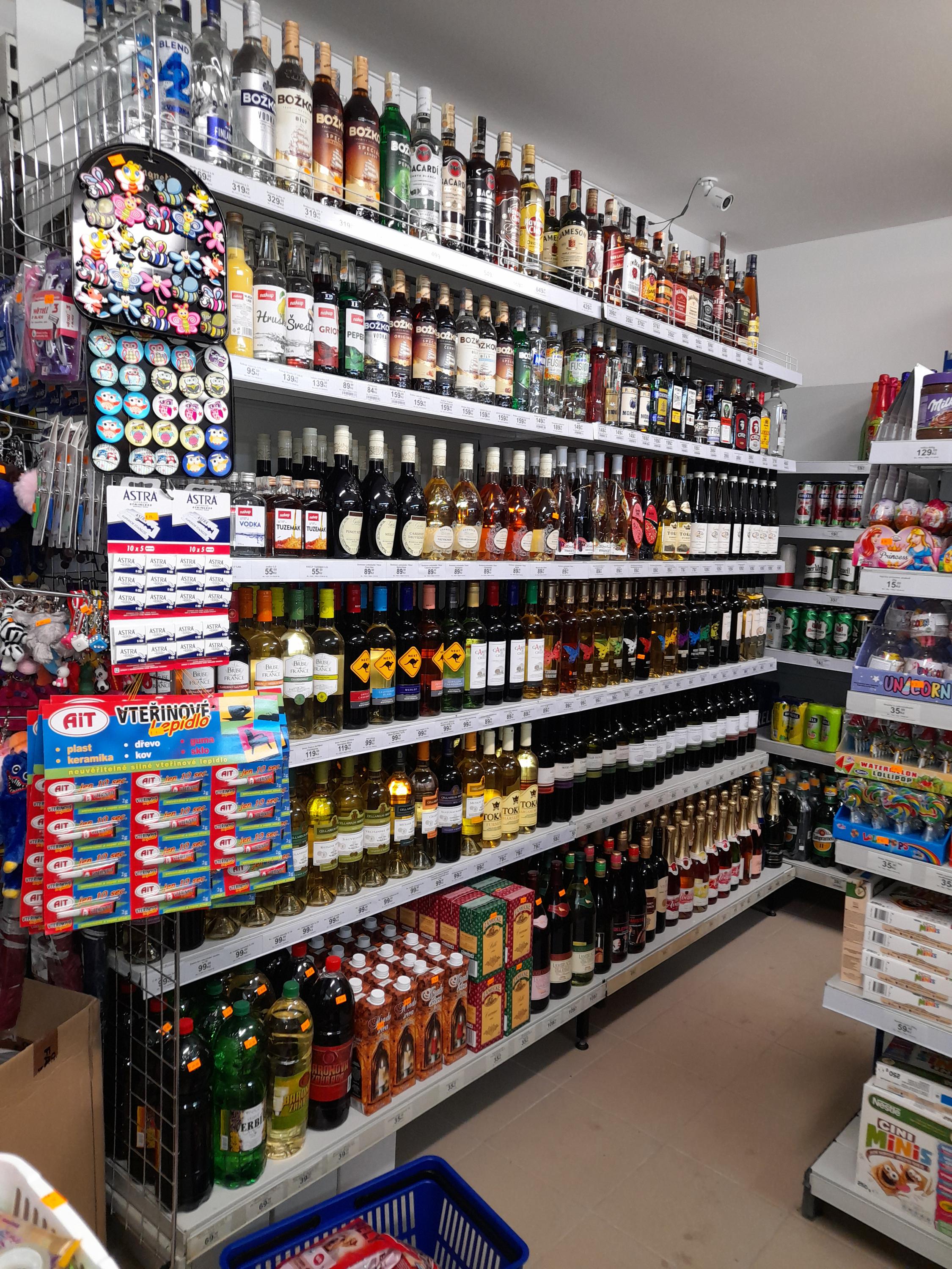 Potraviny Šimonova 31 foto 3