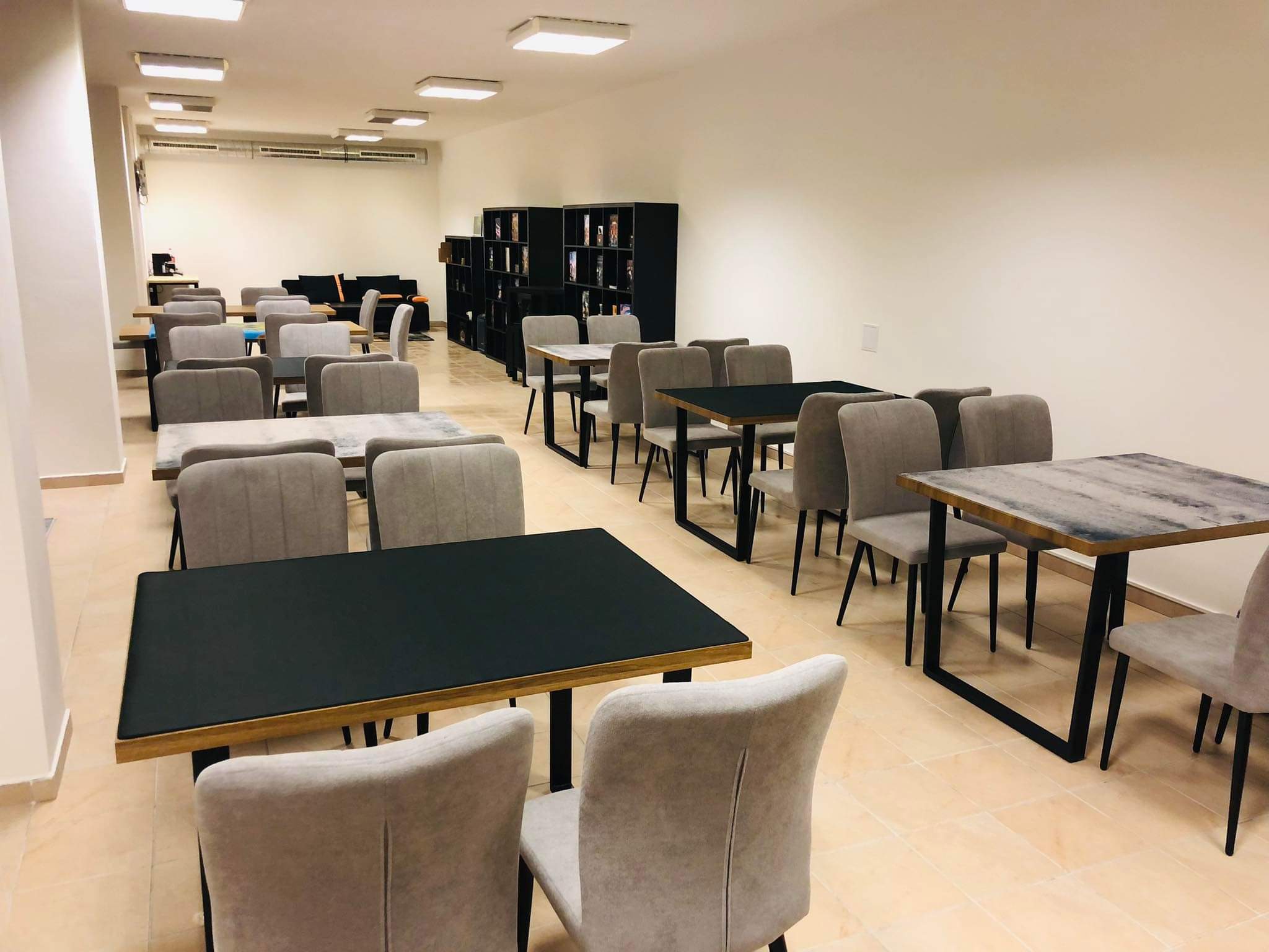 Deskoherní klub Dekl