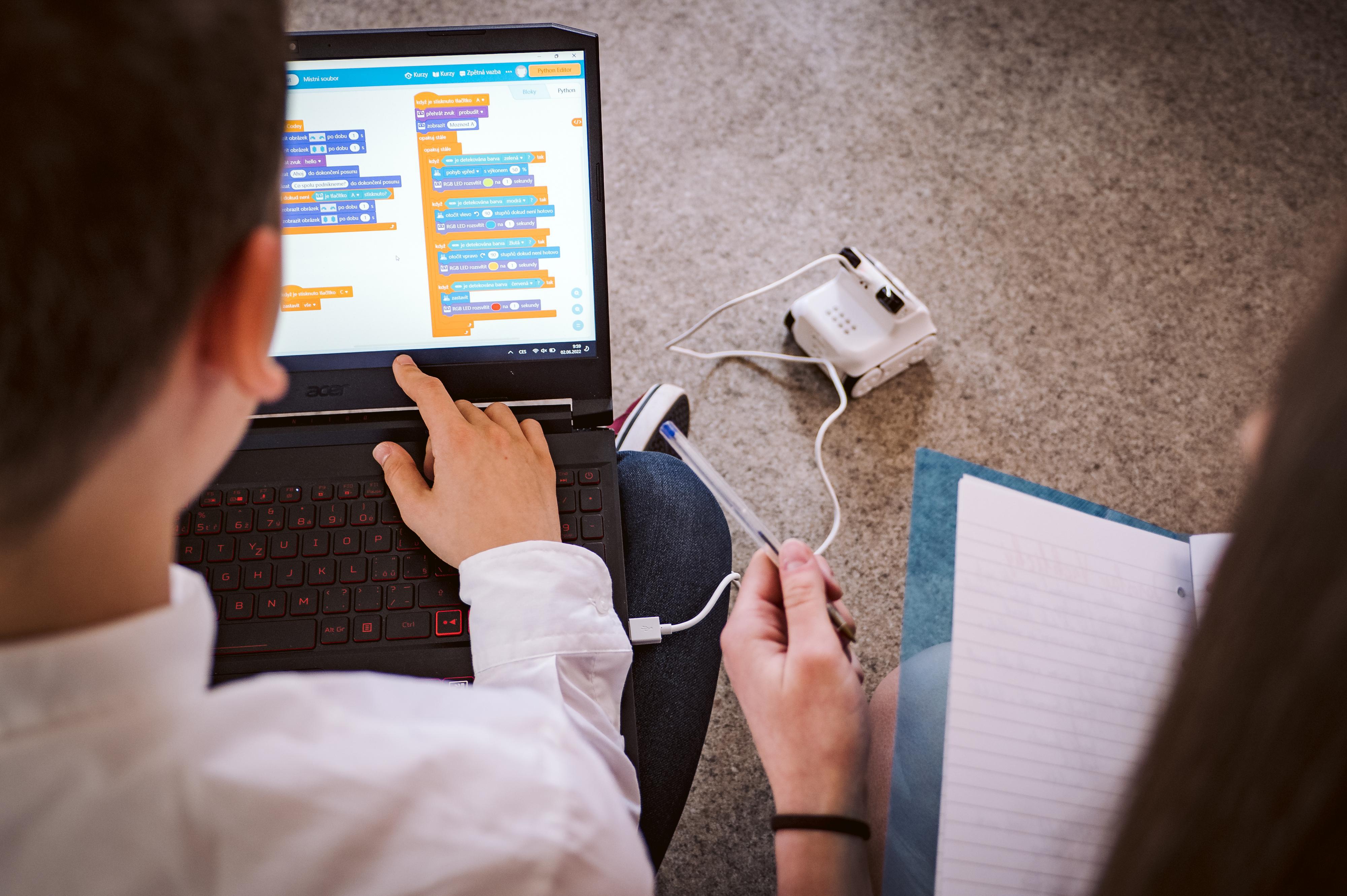 EDUCAnet - střední škola a základní škola České Budějovice, s.r.o.