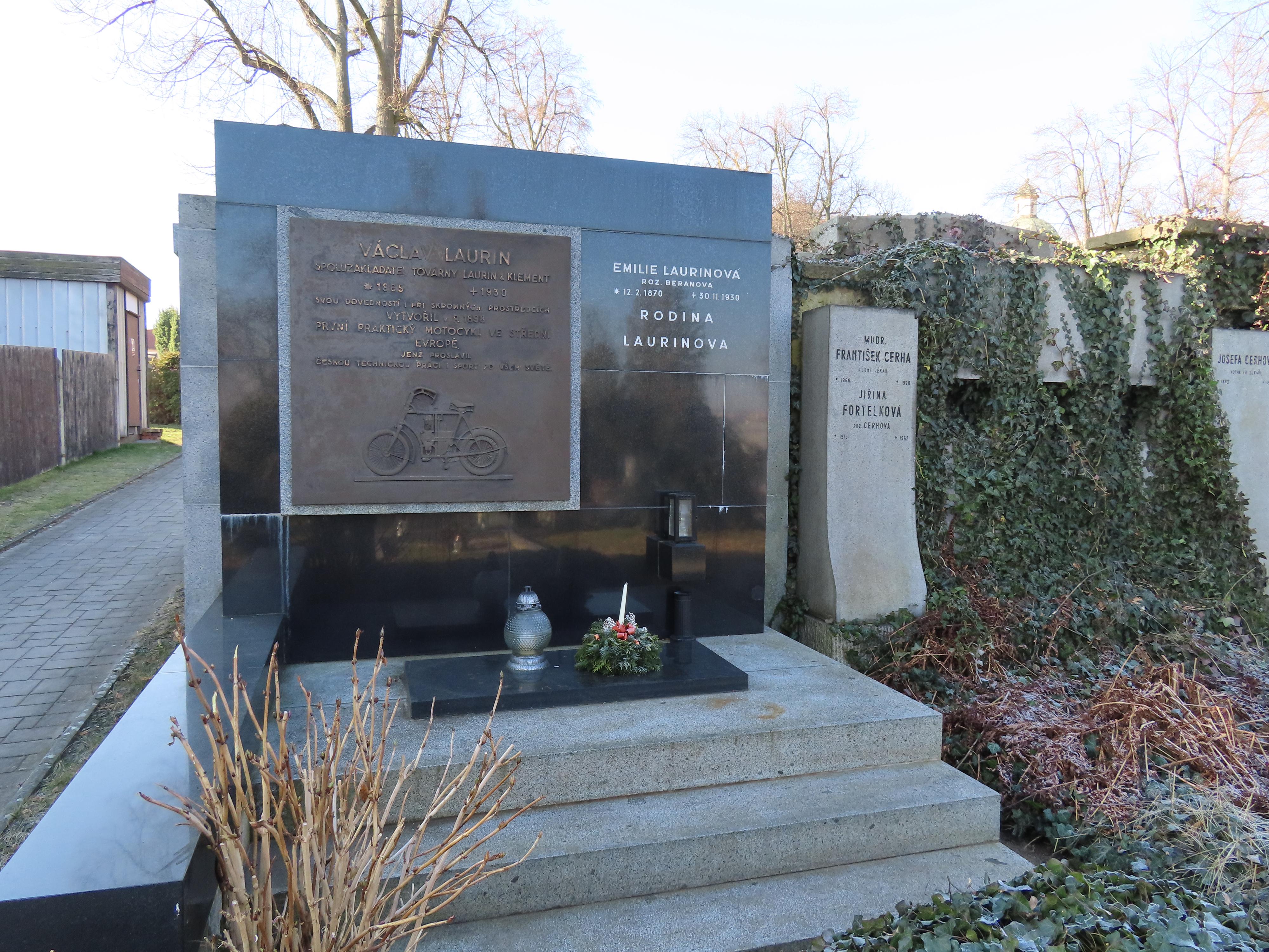 Starý hřbitov Mladá Boleslav foto 3