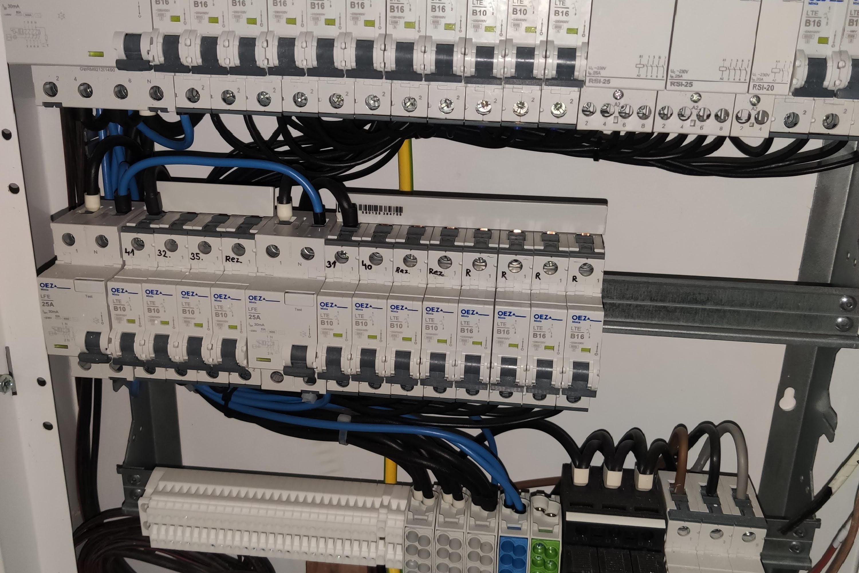 Kamil Krpec - Fotovoltaika, Elektroinstalace, Elektrikář