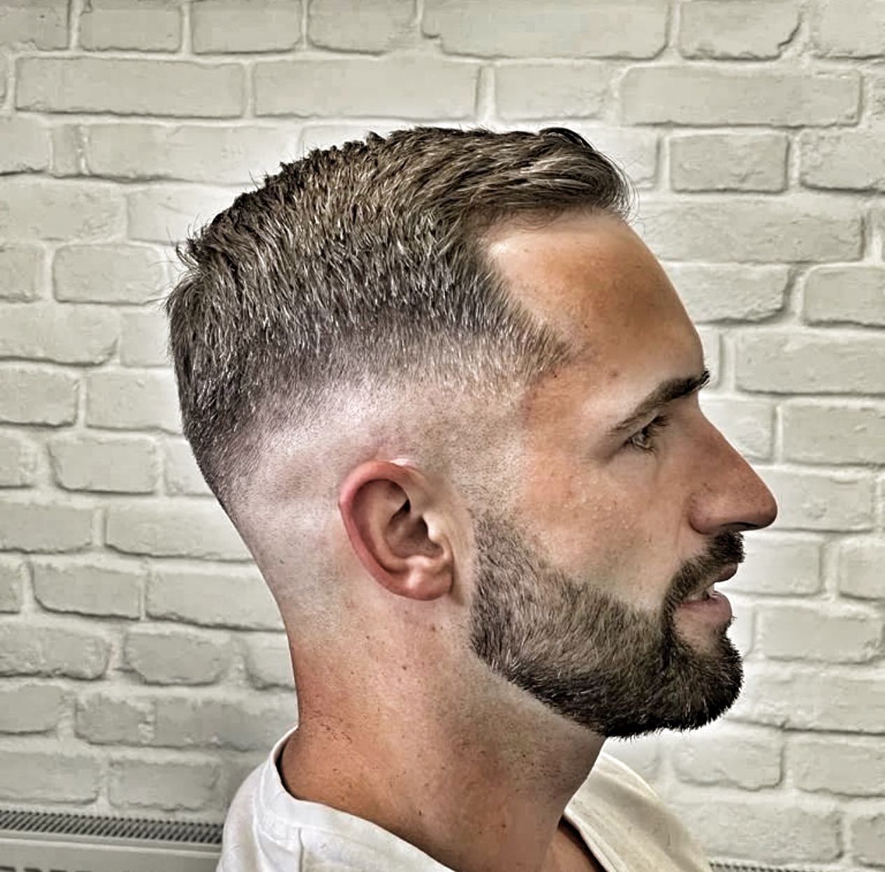 Legends Barber - stylové pánské holičství foto 4